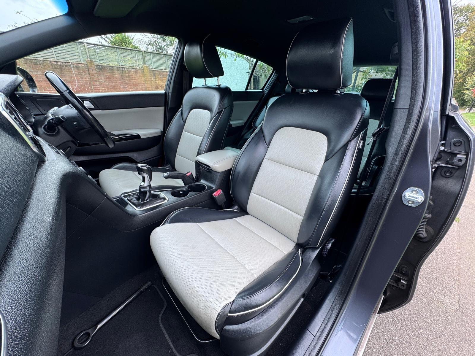 2017 Kia Sportage image 45