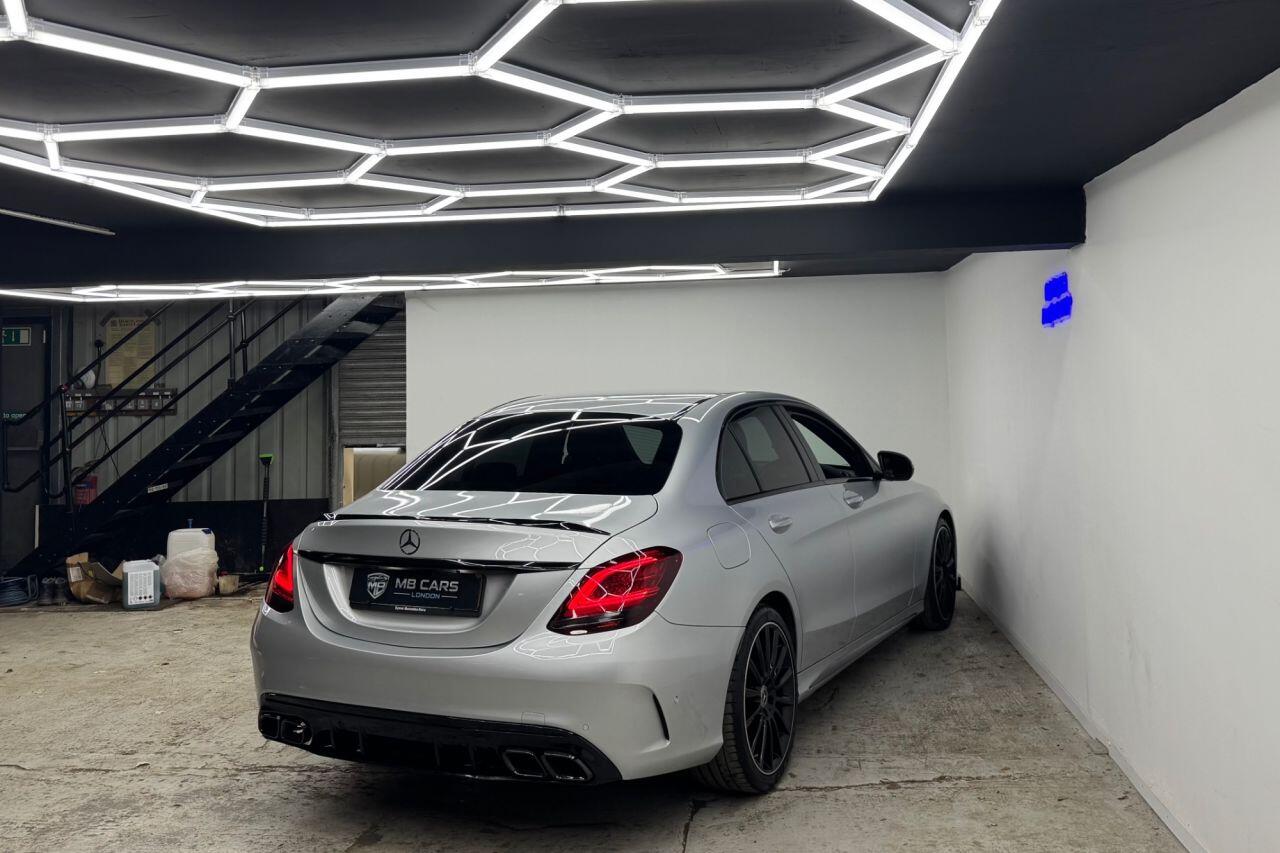 Mercedes-Benz C-Class view 41