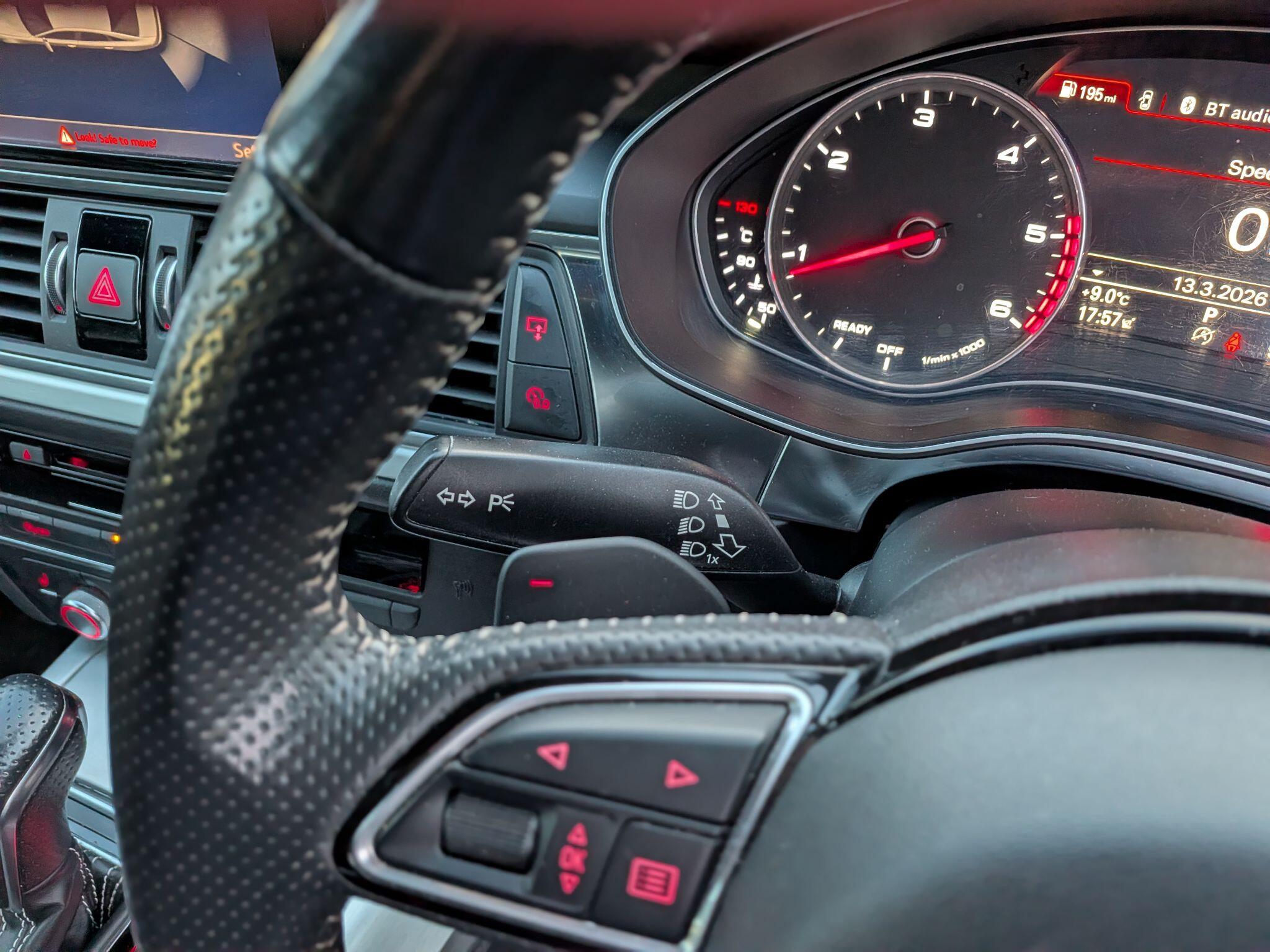 Audi A6 Saloon view 29