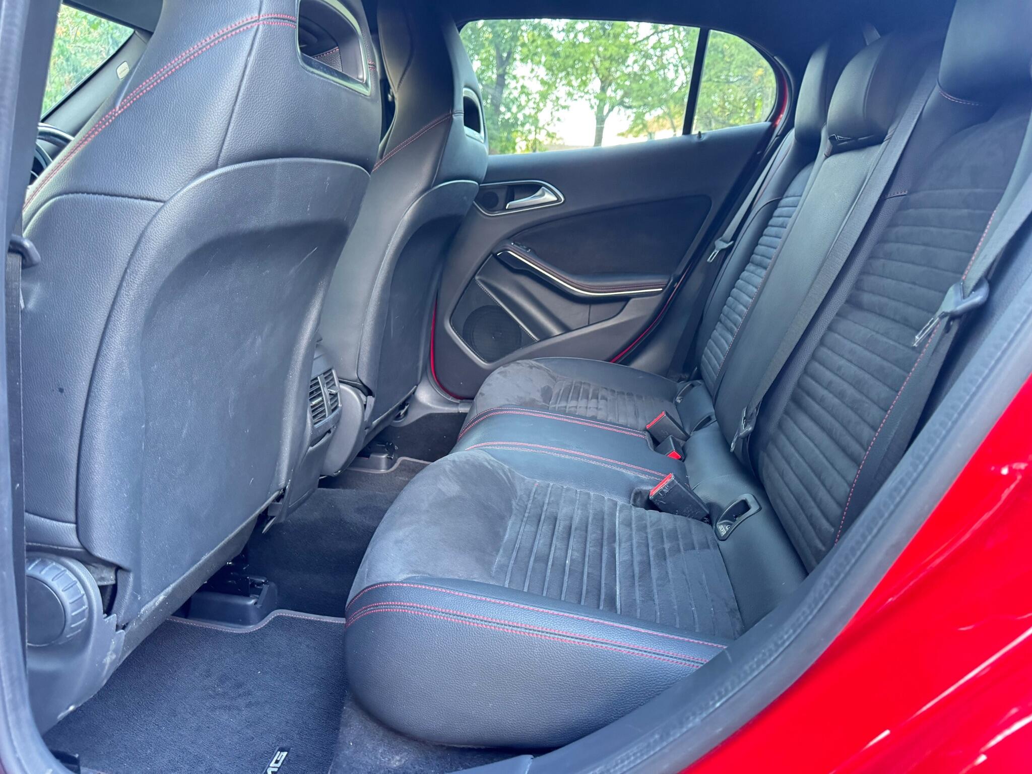 Mercedes-Benz Gla view 19