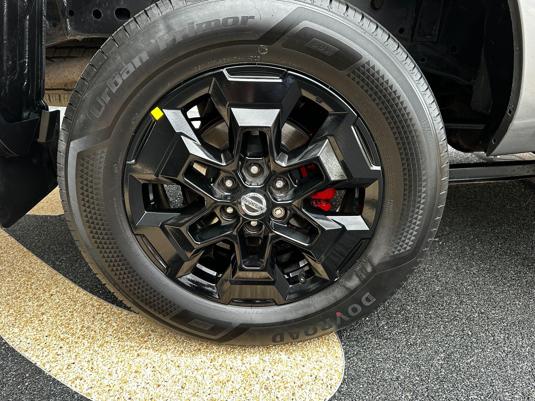 Nissan Navara view 8