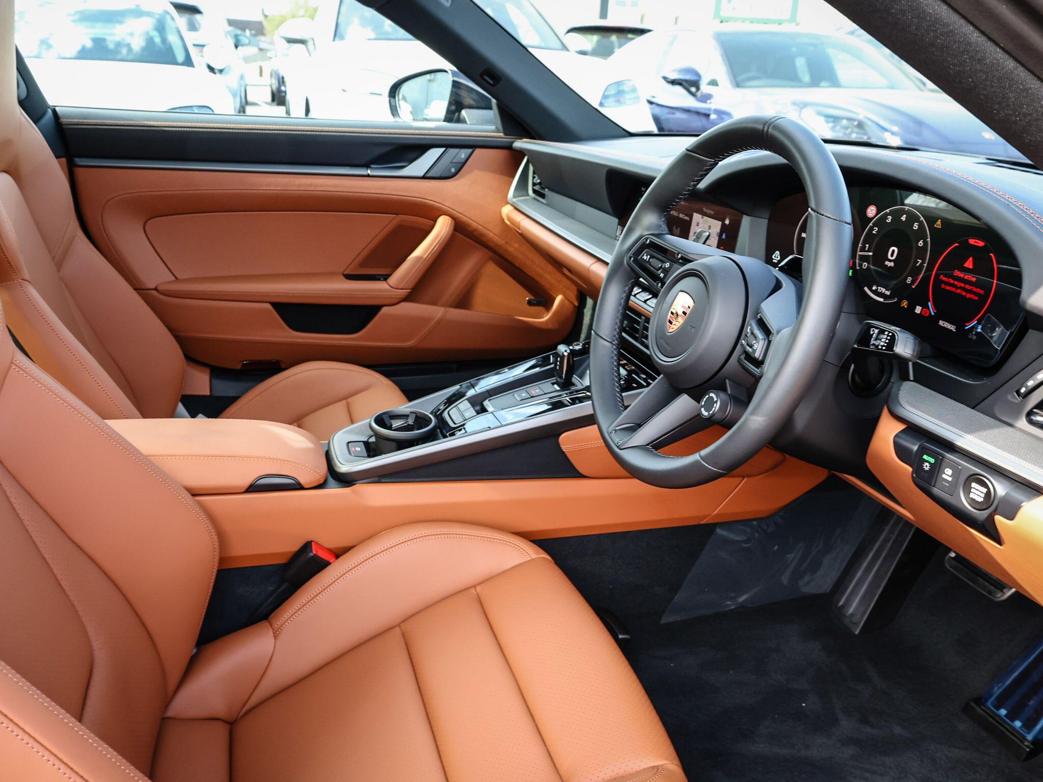 Porsche 911 view 24