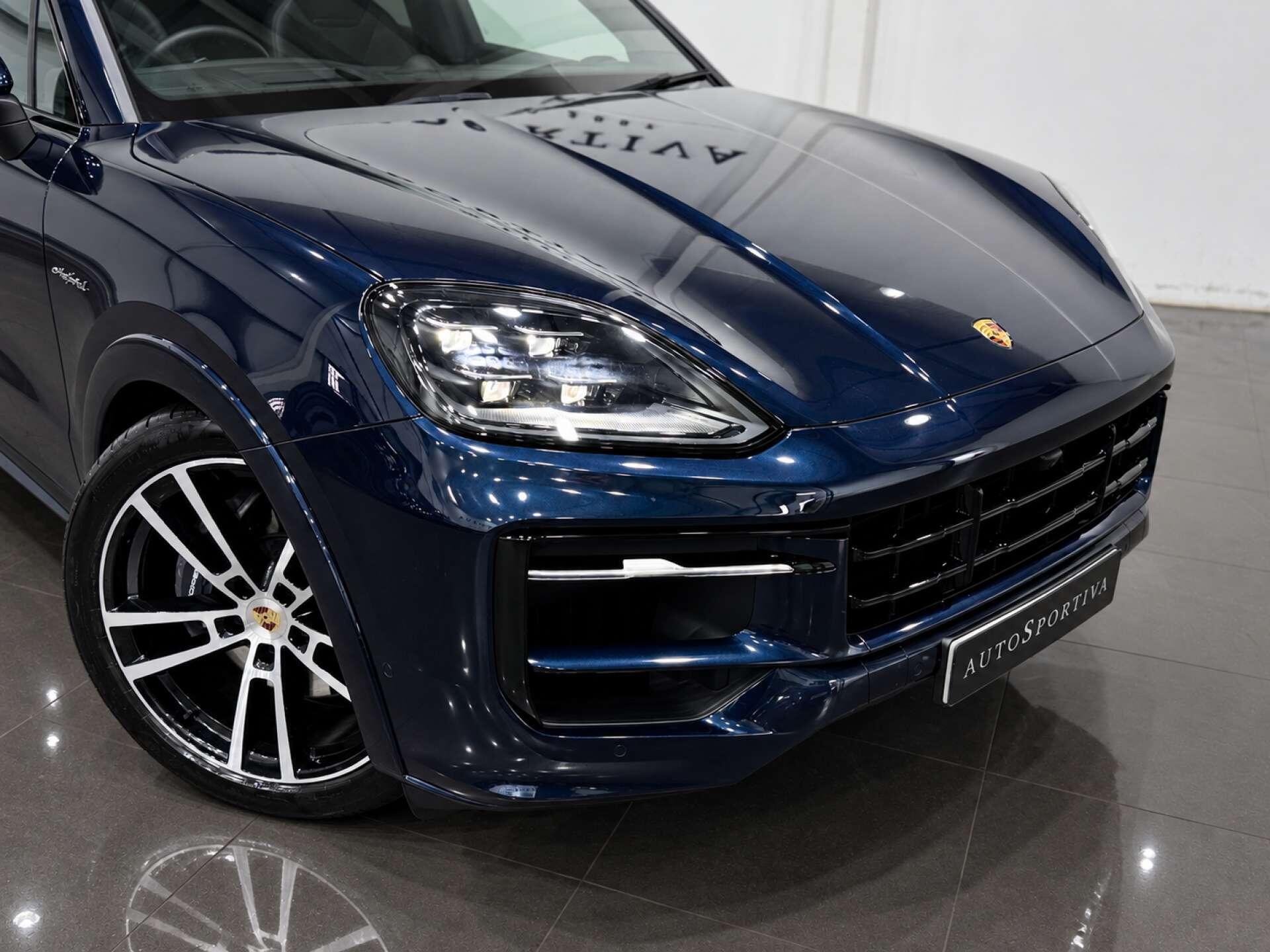 Porsche Cayenne view 31