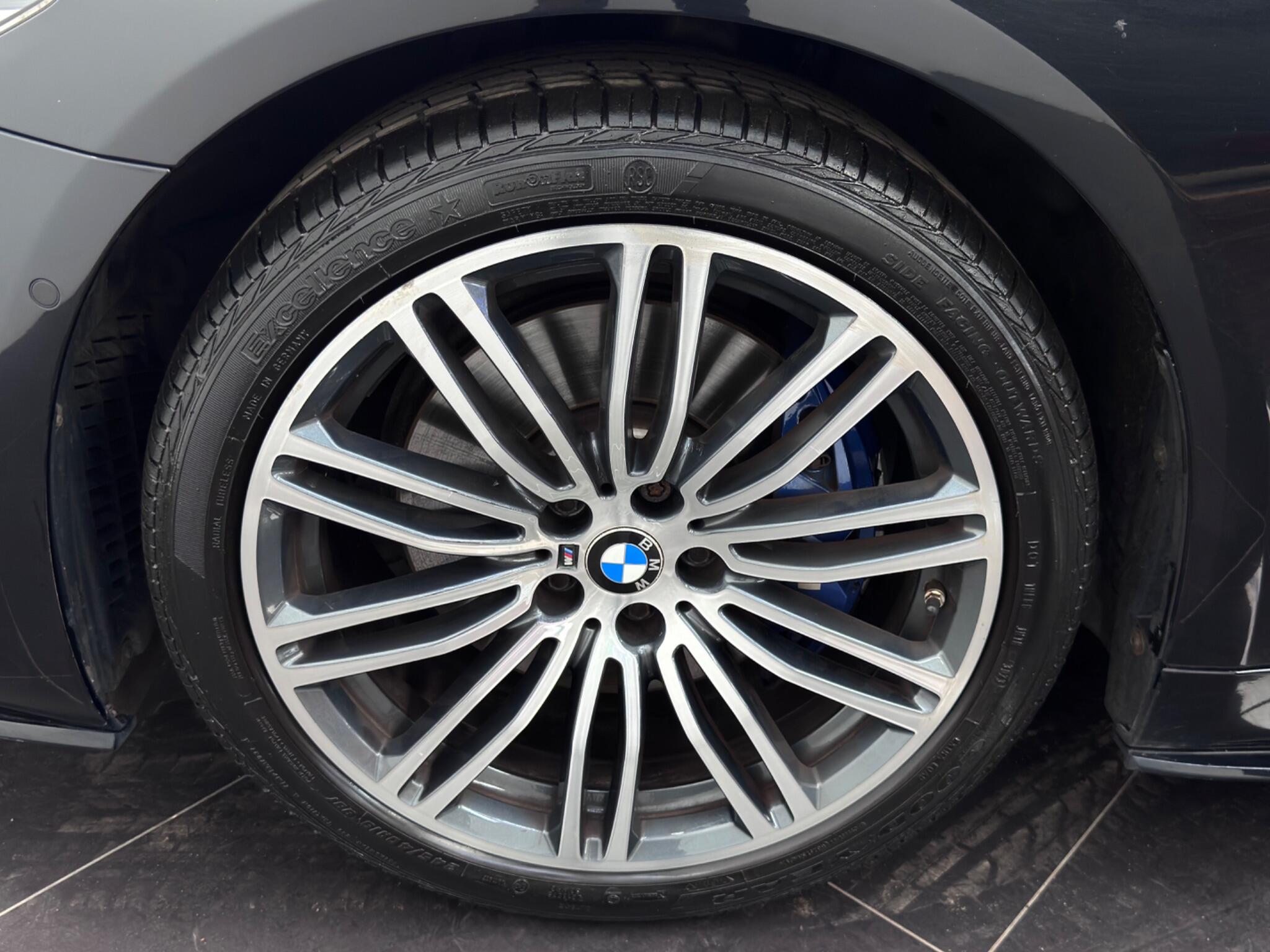 BMW 5 Series view 63
