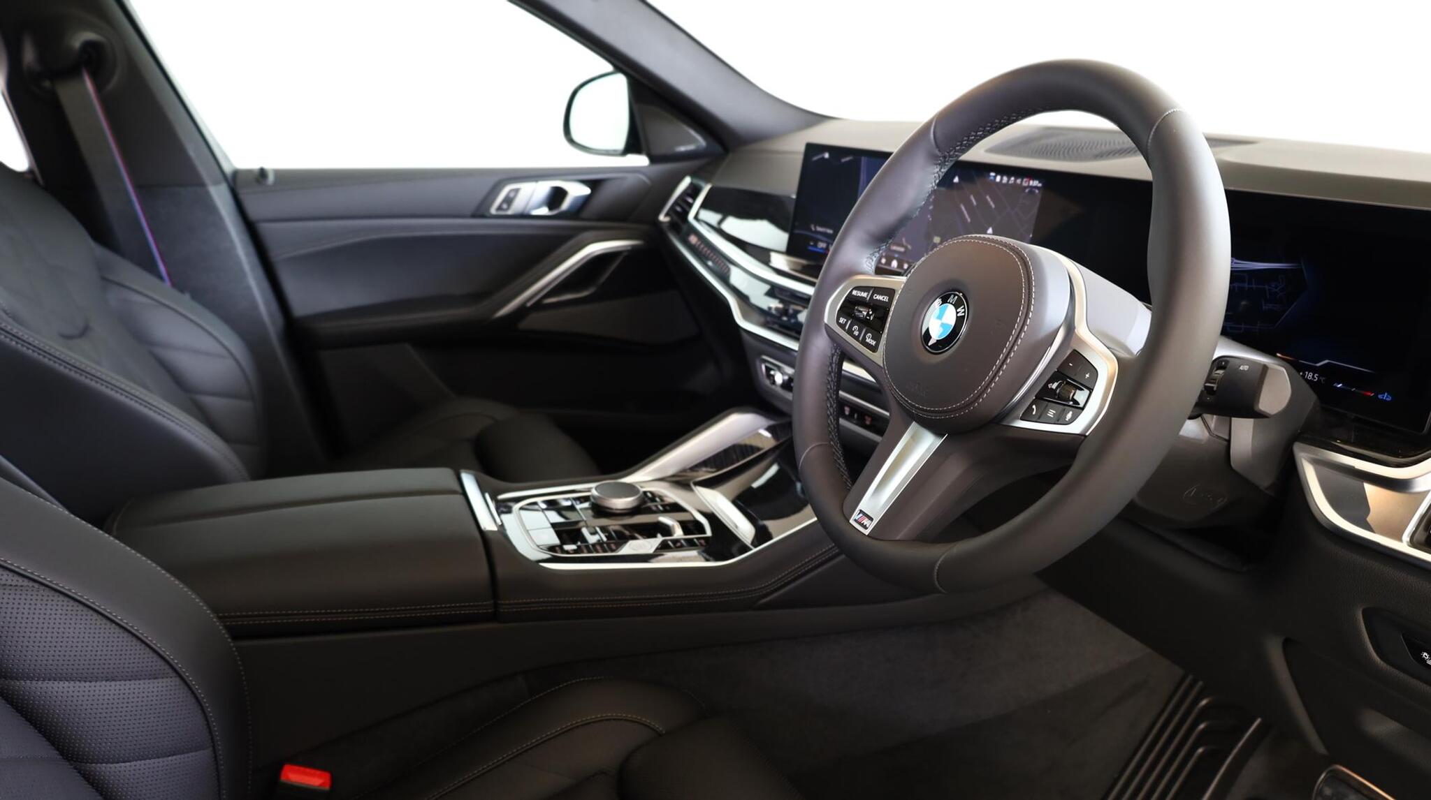 BMW X6 view 6