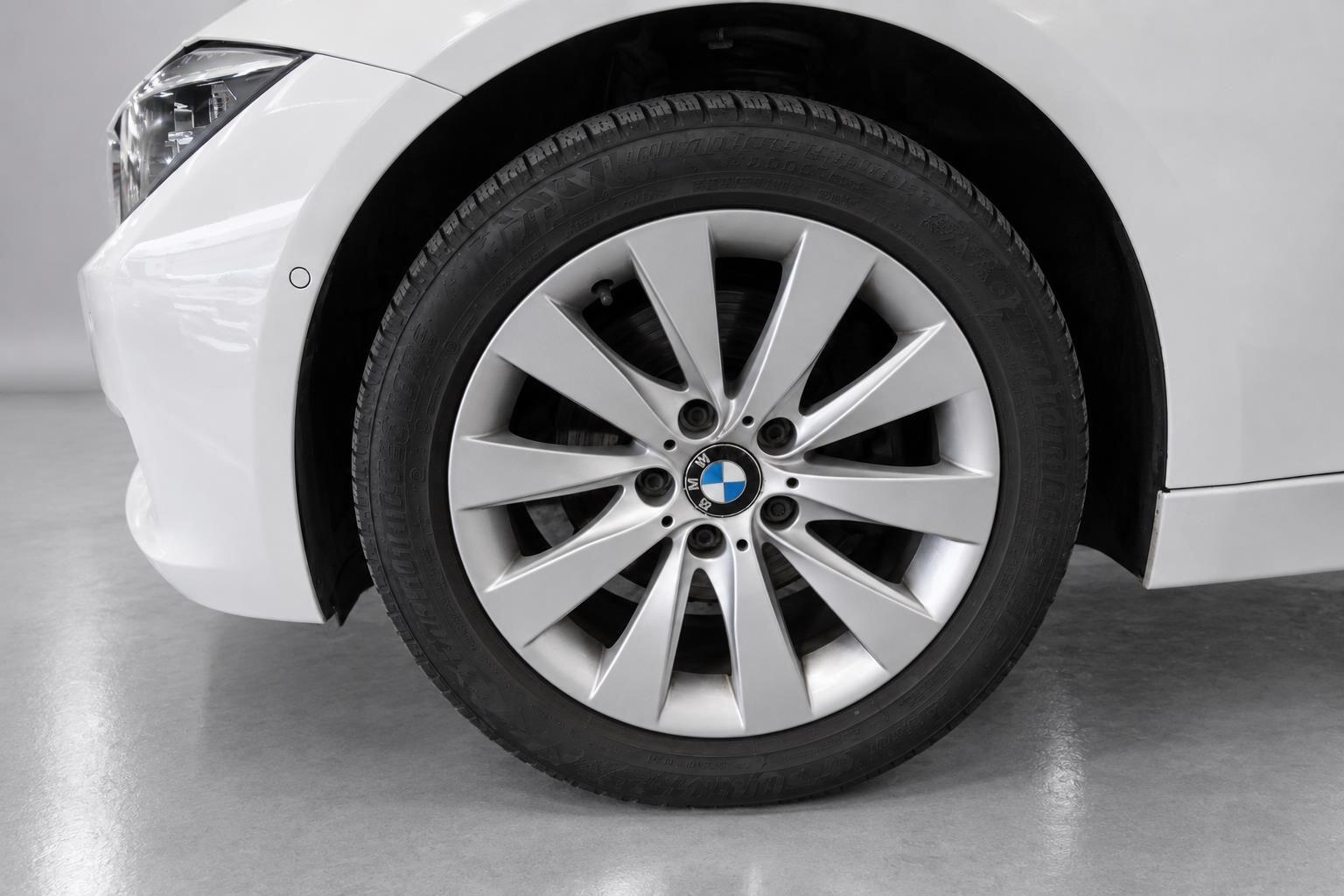 BMW 3 Series view 60