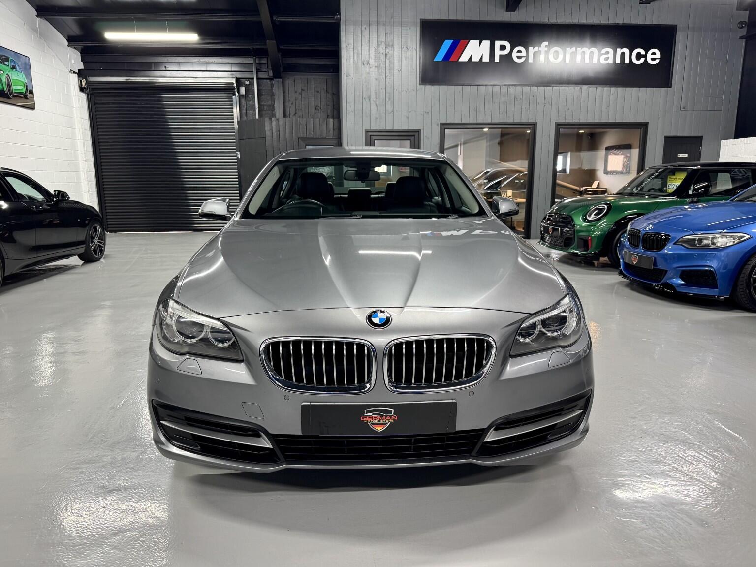 BMW 5 Series view 20