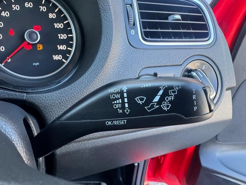 Volkswagen Polo view 30