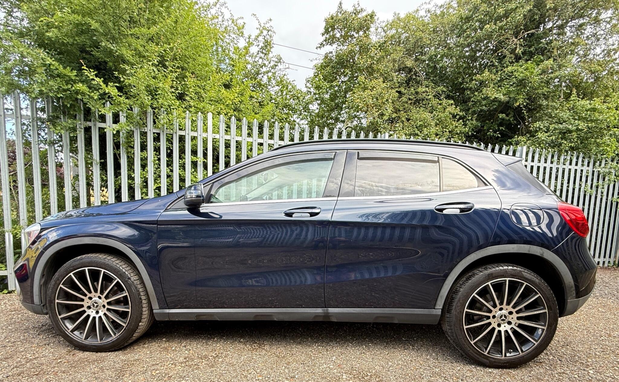 2017 Mercedes-Benz GLA image 10