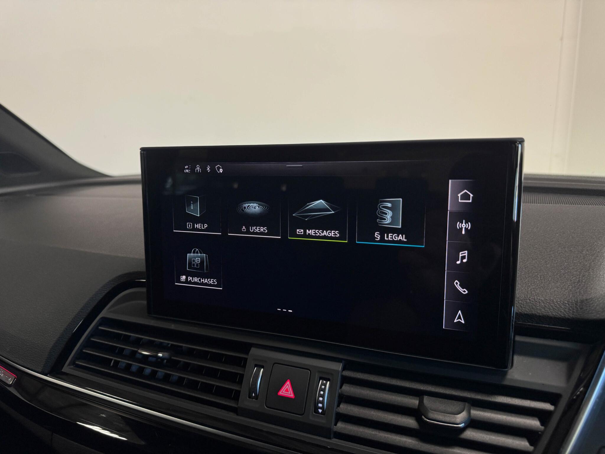 Audi Q5 view 42