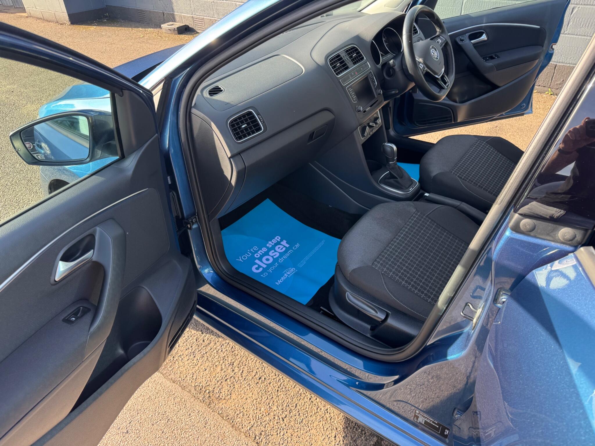 Volkswagen Polo view 41