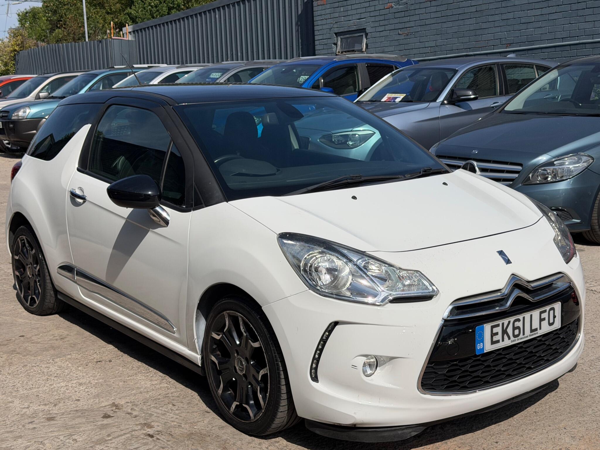 Citroen DS3 view 3