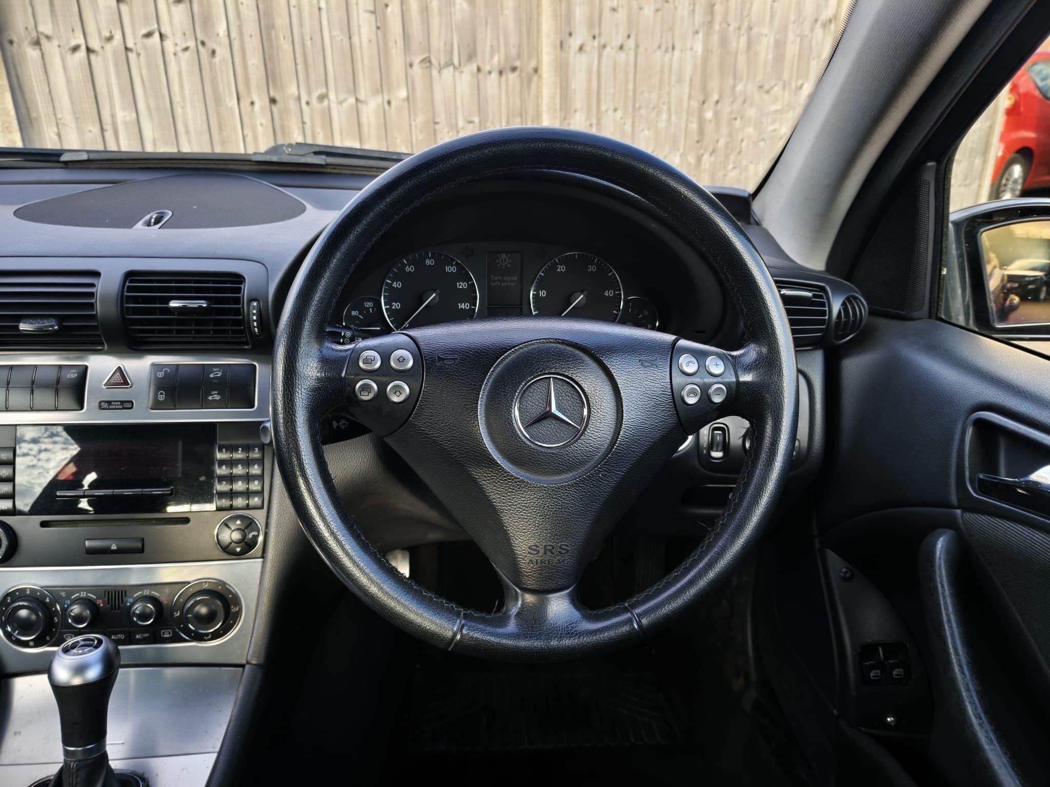 Mercedes-Benz C-Class view 16