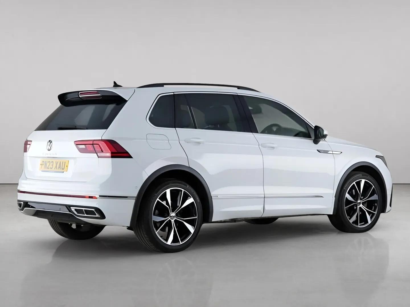 Volkswagen Tiguan view 6