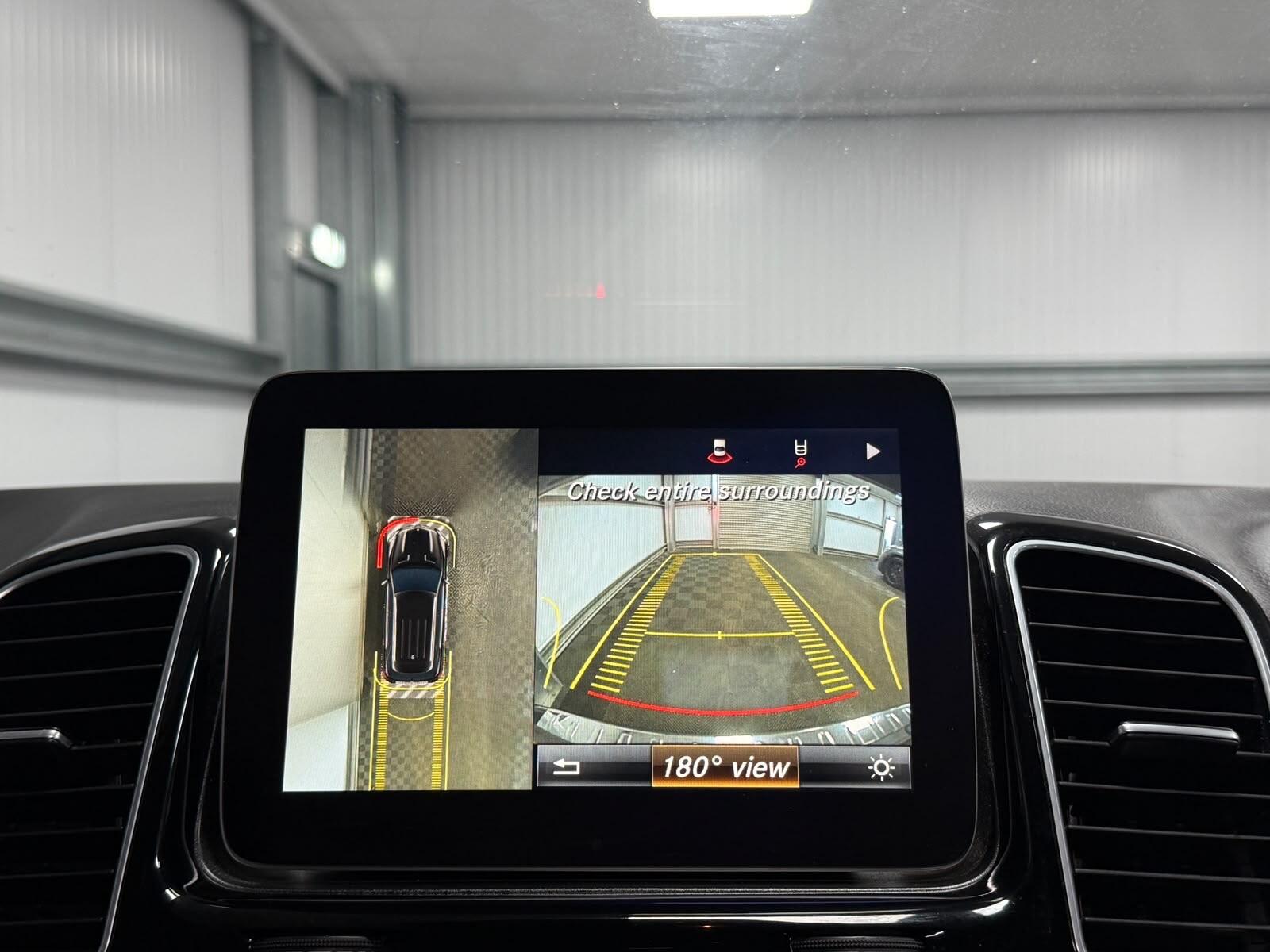 Mercedes-Benz Gle view 15