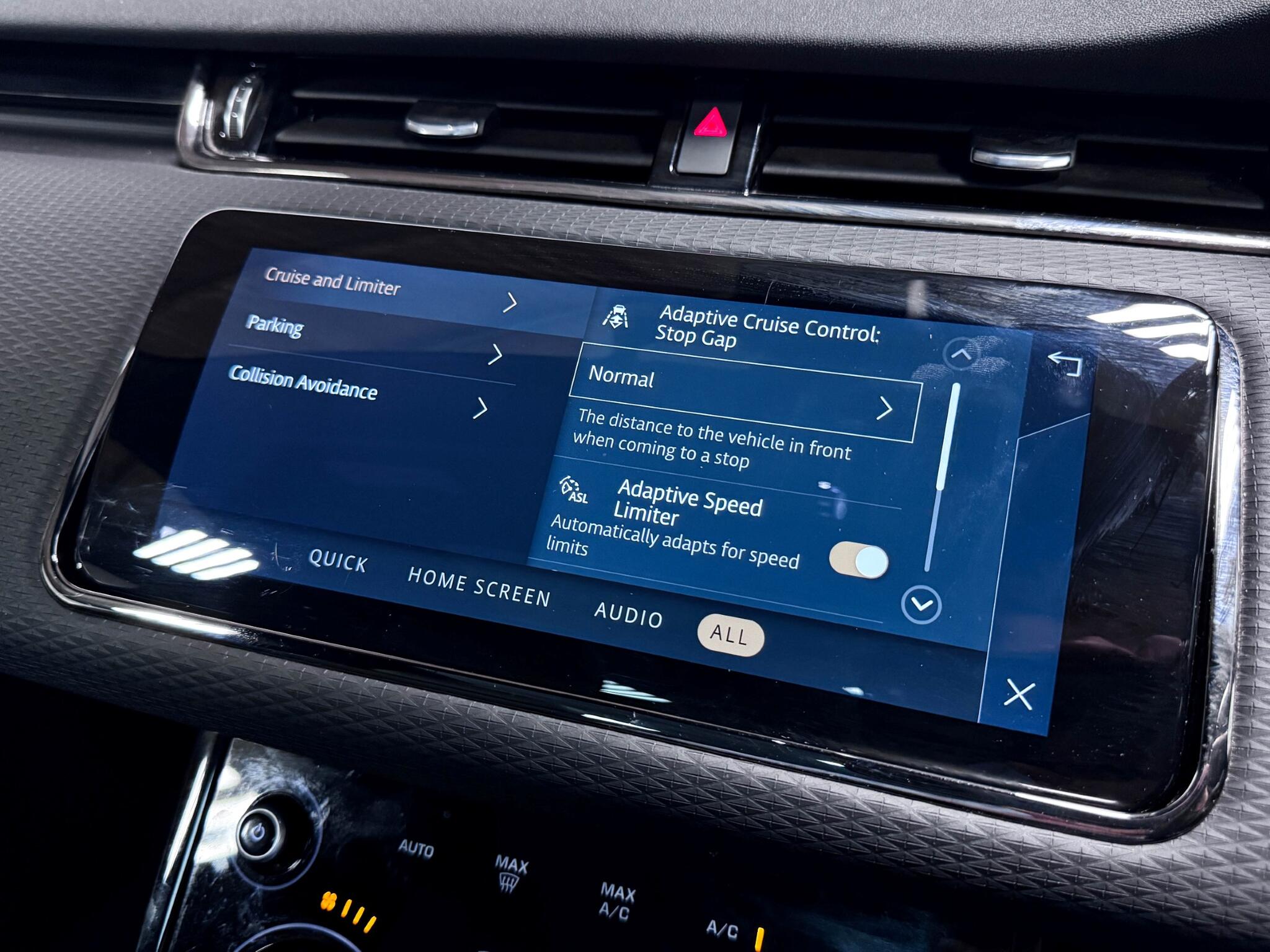 Land Rover Range Rover Evoque view 65