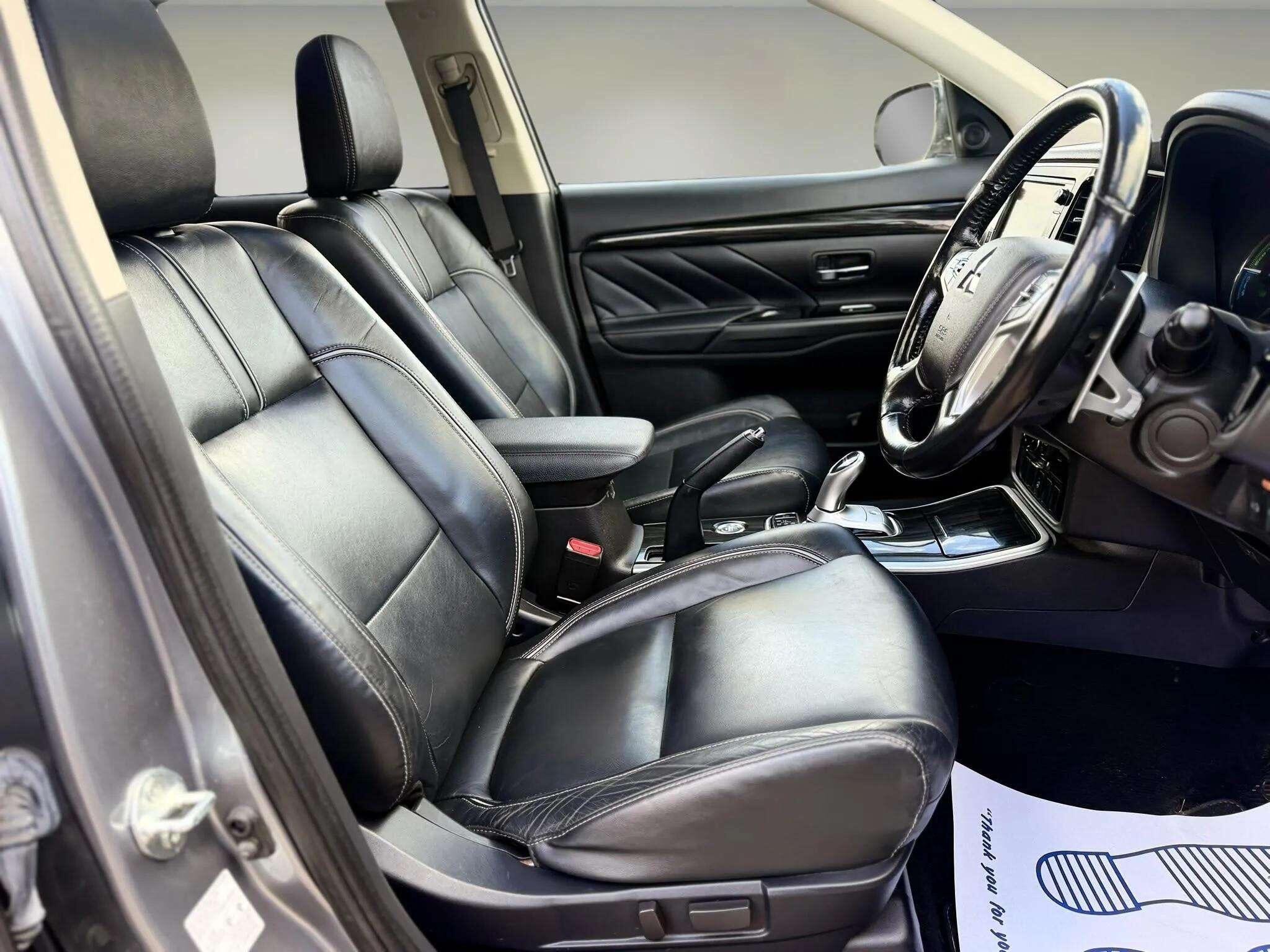 Mitsubishi Outlander view 54