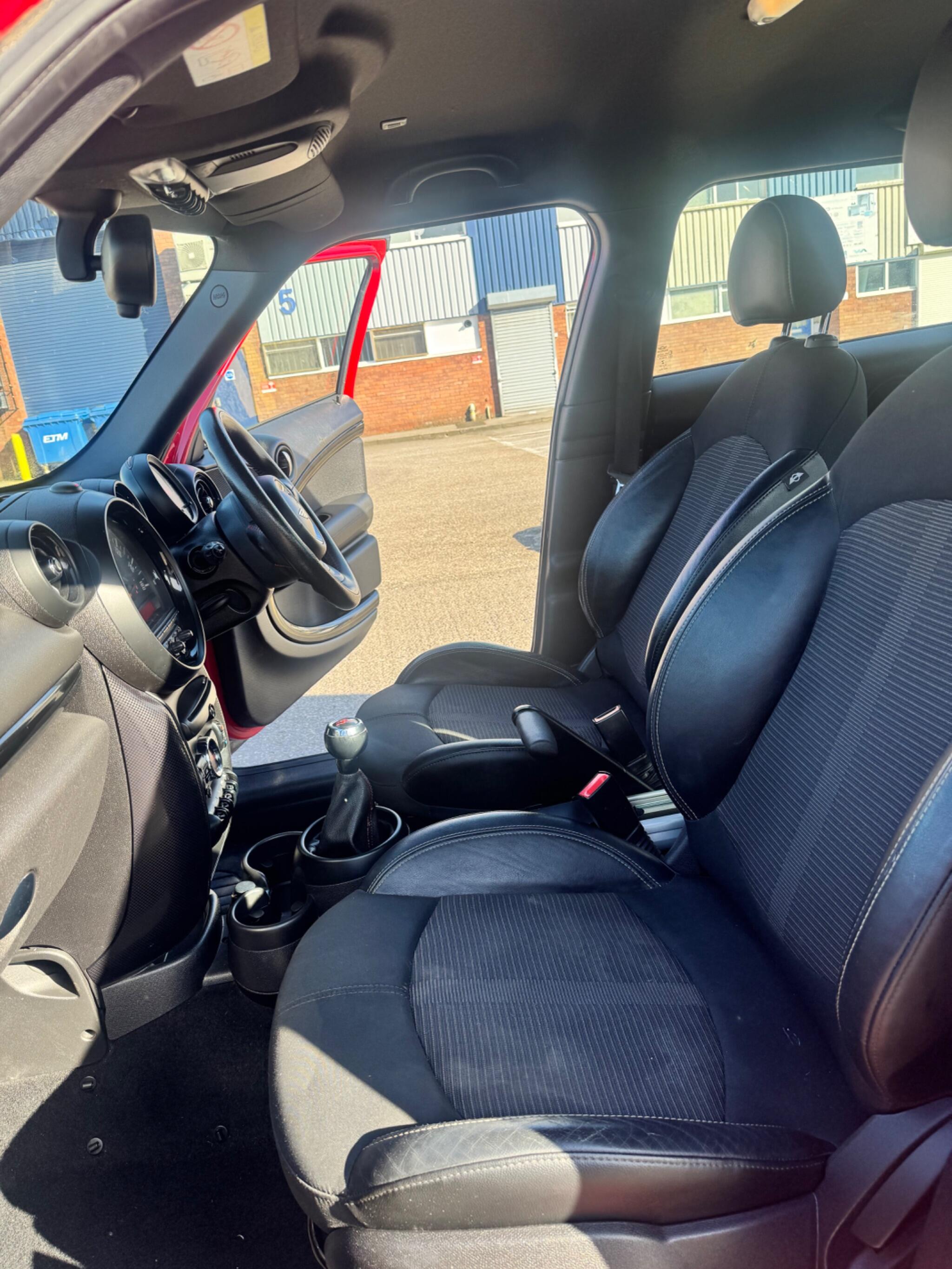 Mini Countryman view 38