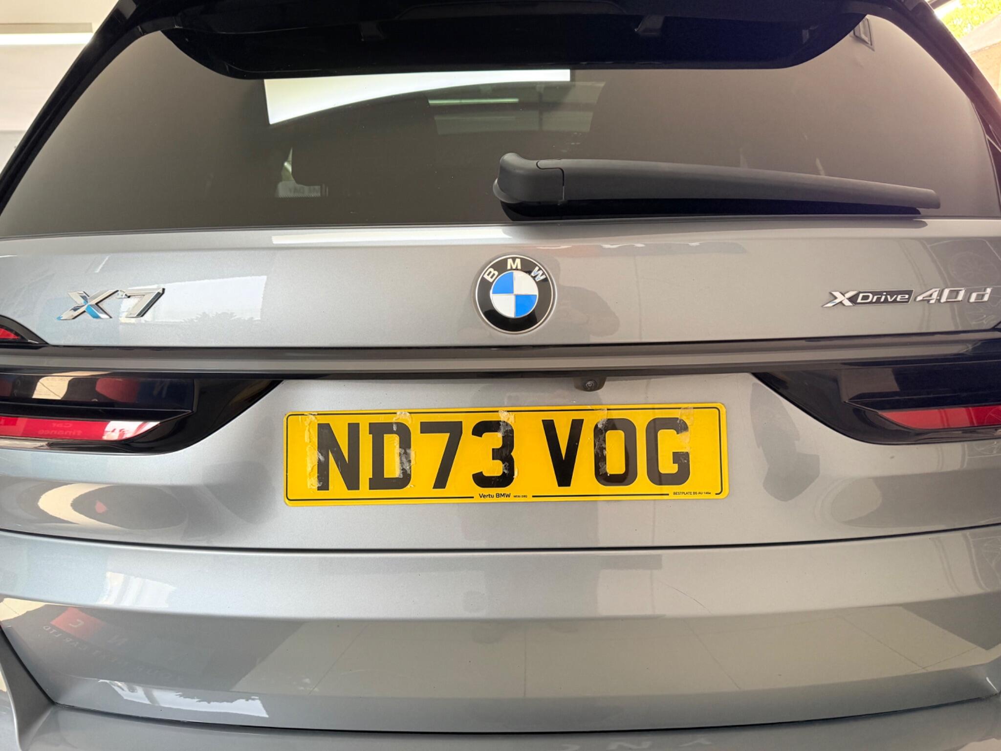 BMW X7 view 19
