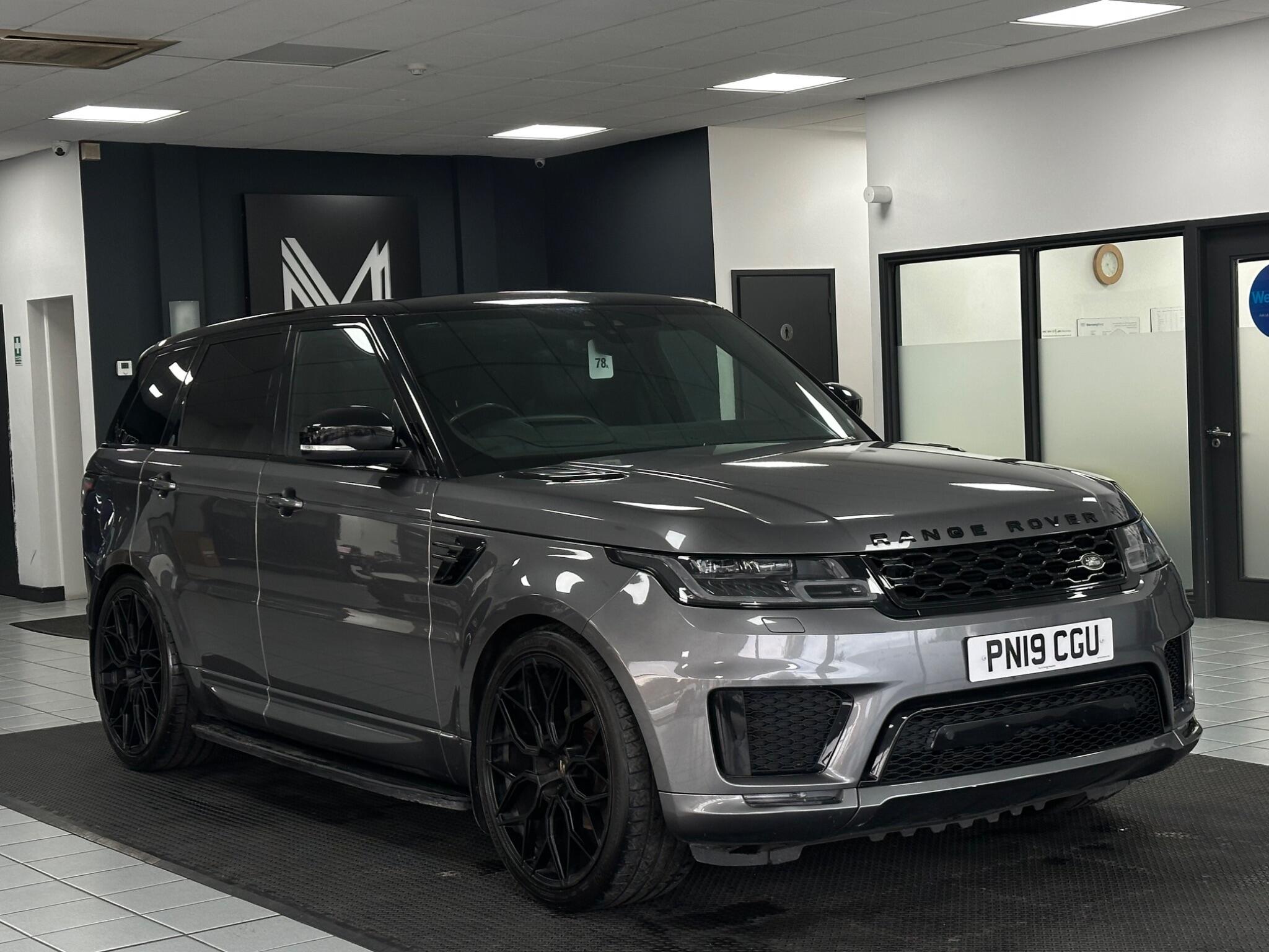 Land Rover Range Rover Sport view 2