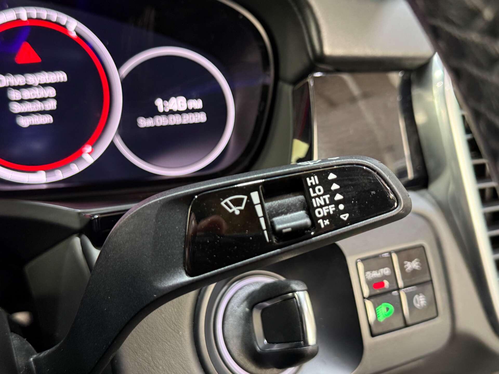 Porsche Cayenne view 44