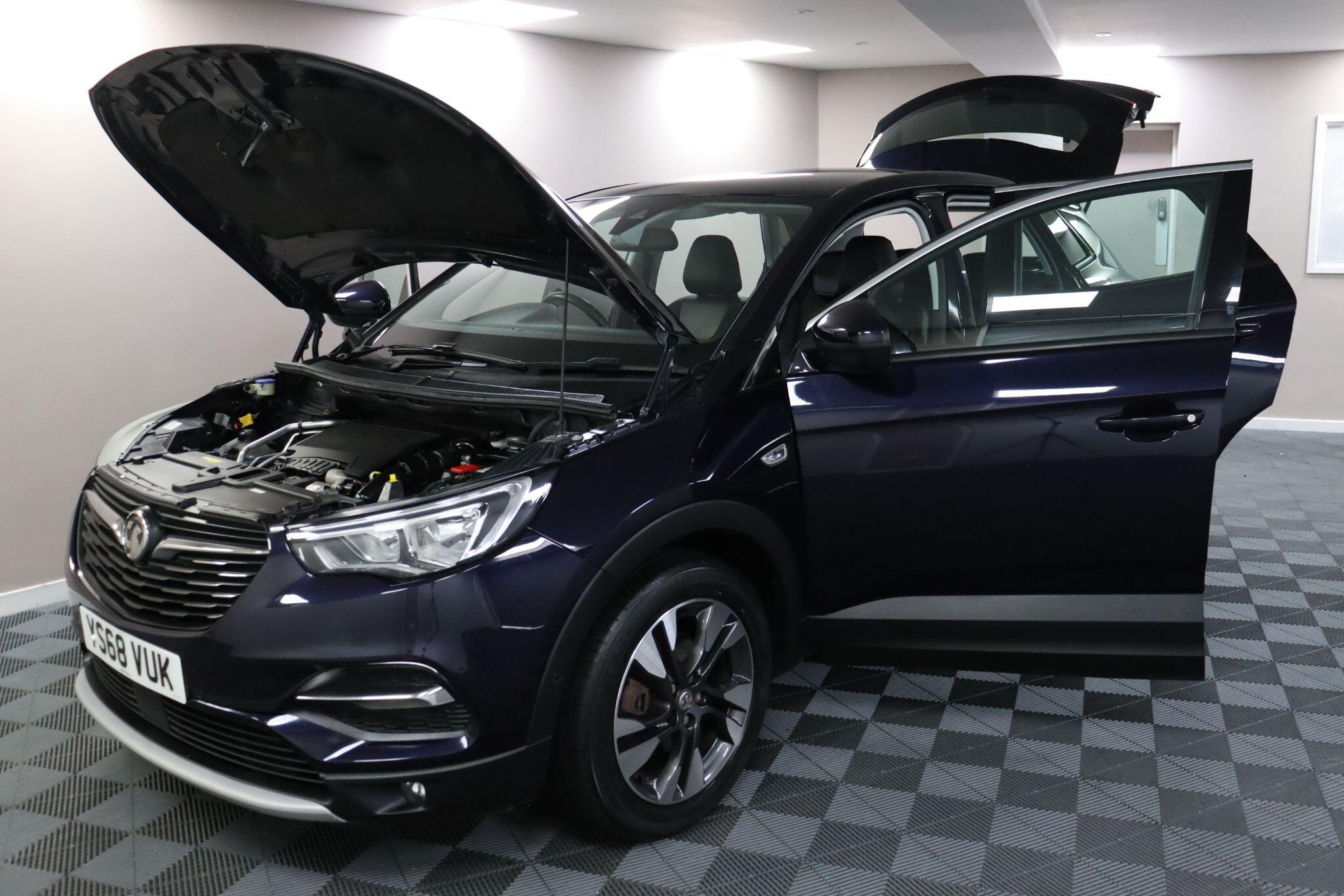 Vauxhall Grandland X view 16