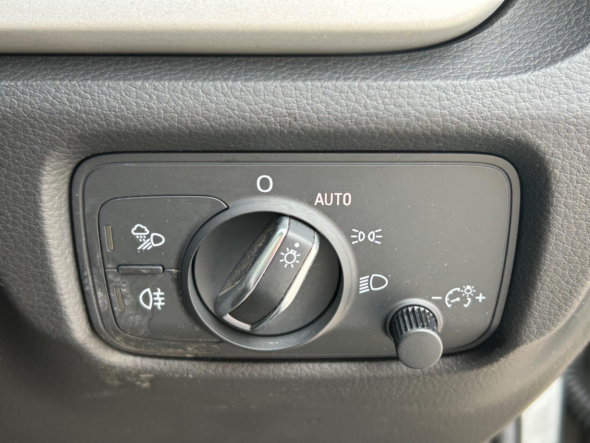 Audi A3 view 25