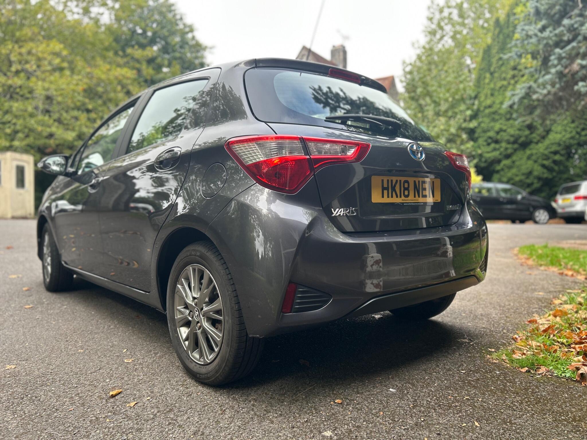 Toyota Yaris view 2