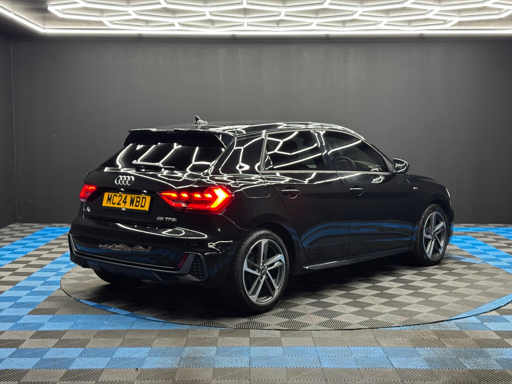 Audi A1 view 5
