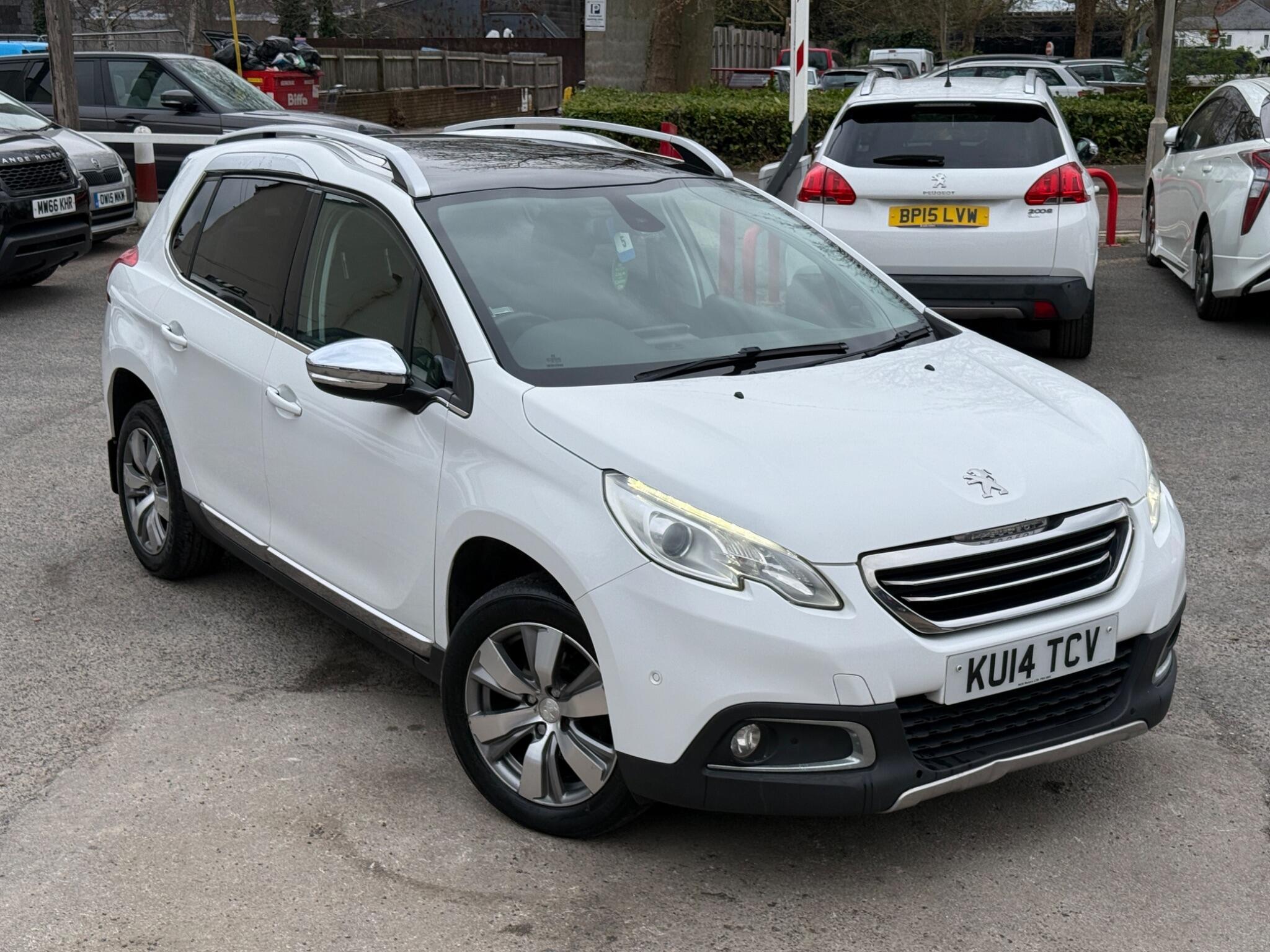 Peugeot 2008 - Image 8