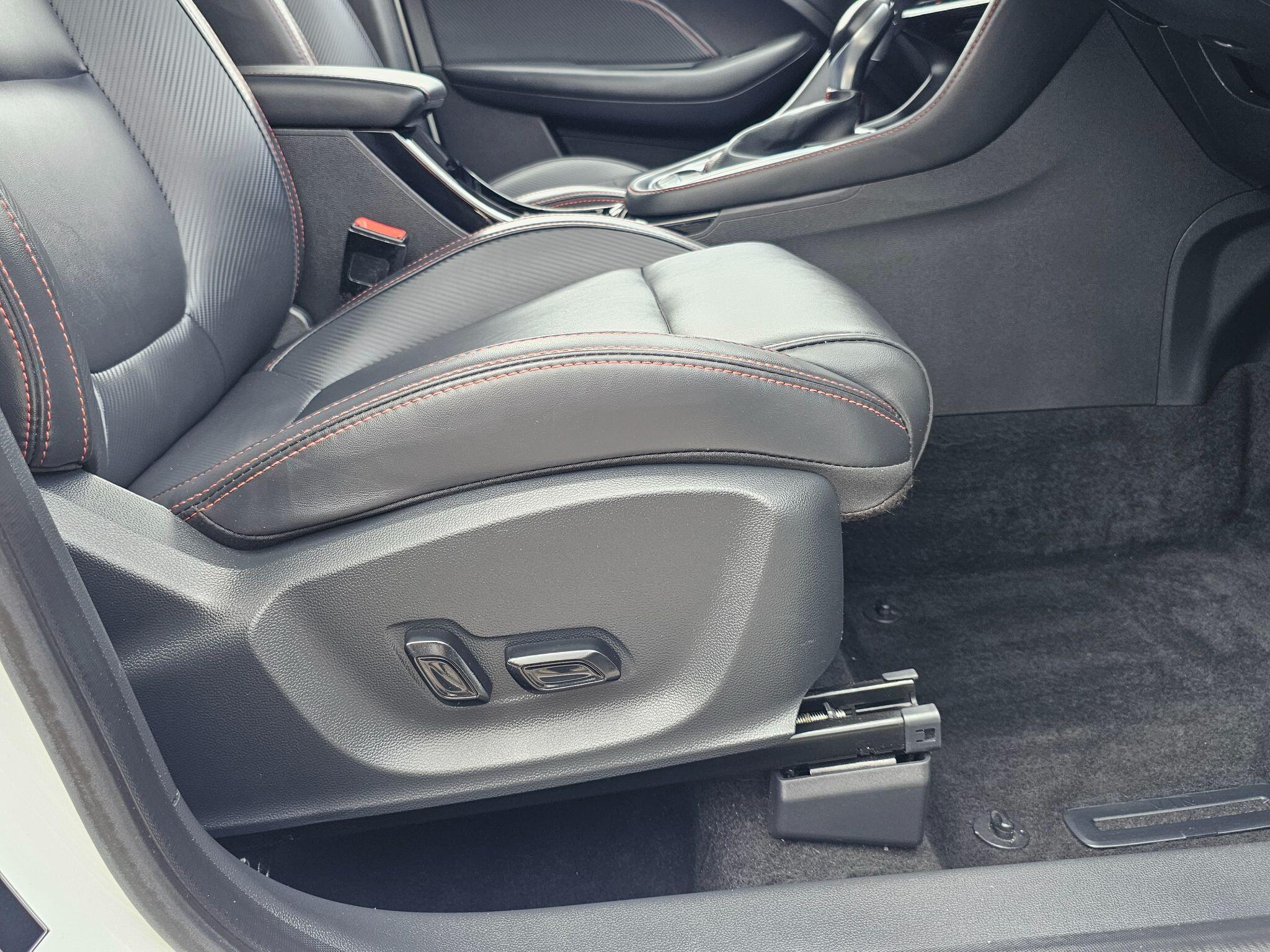 MG ZS view 38