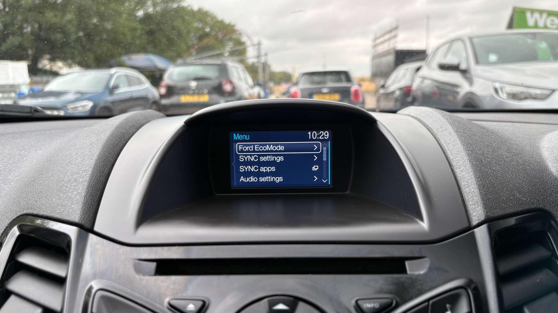 Ford Fiesta view 25