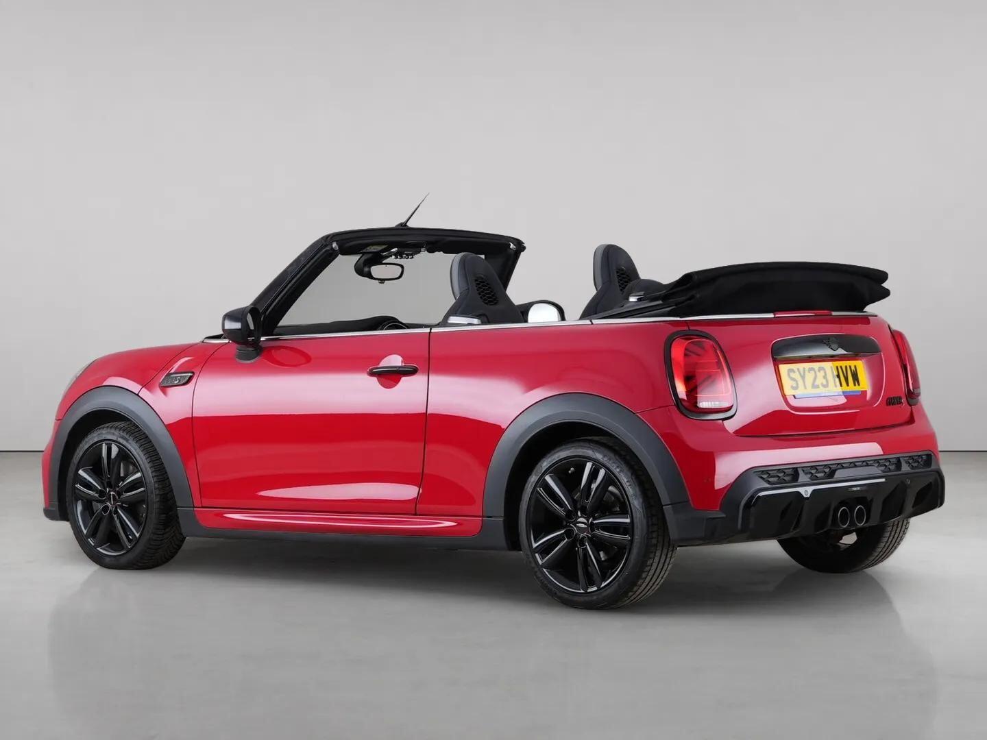 Mini Convertible view 6