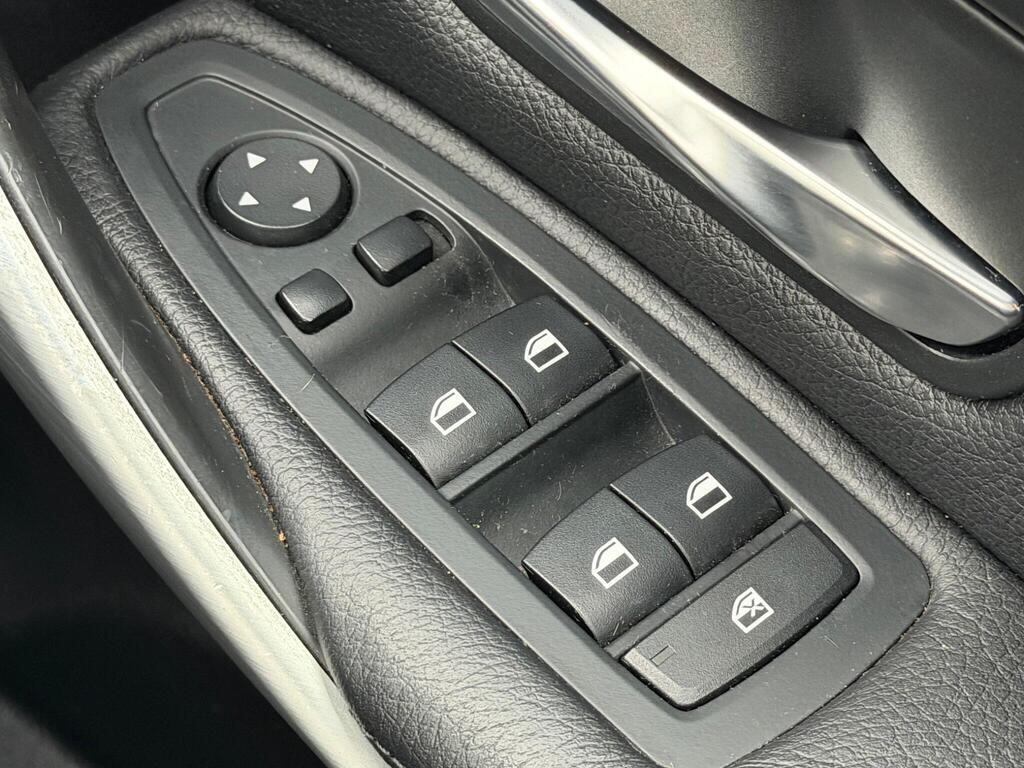 BMW 3 Series view 51