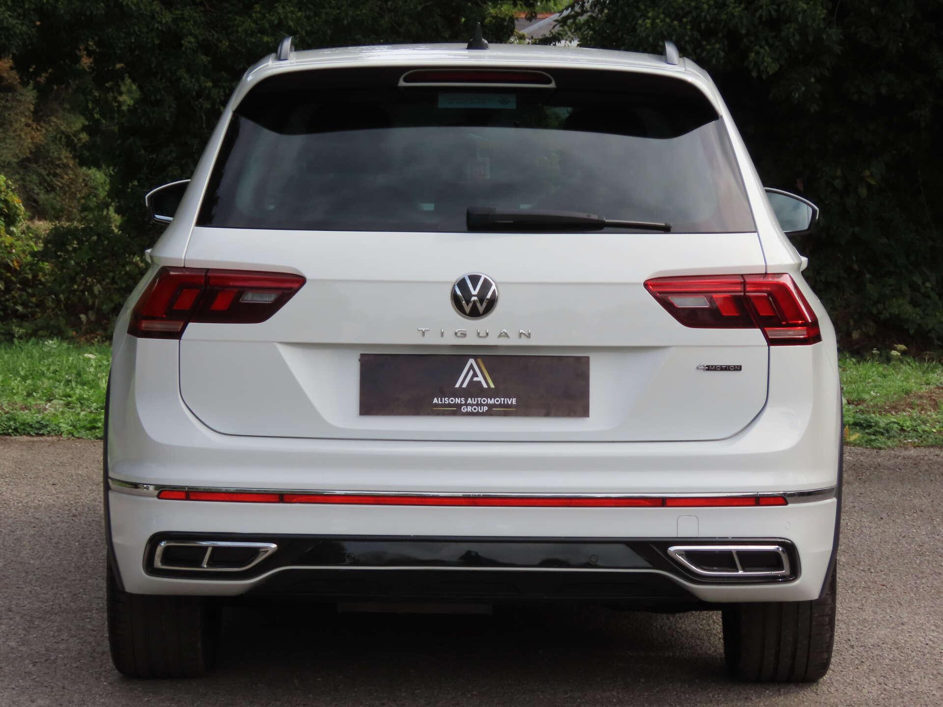 Volkswagen Tiguan view 5