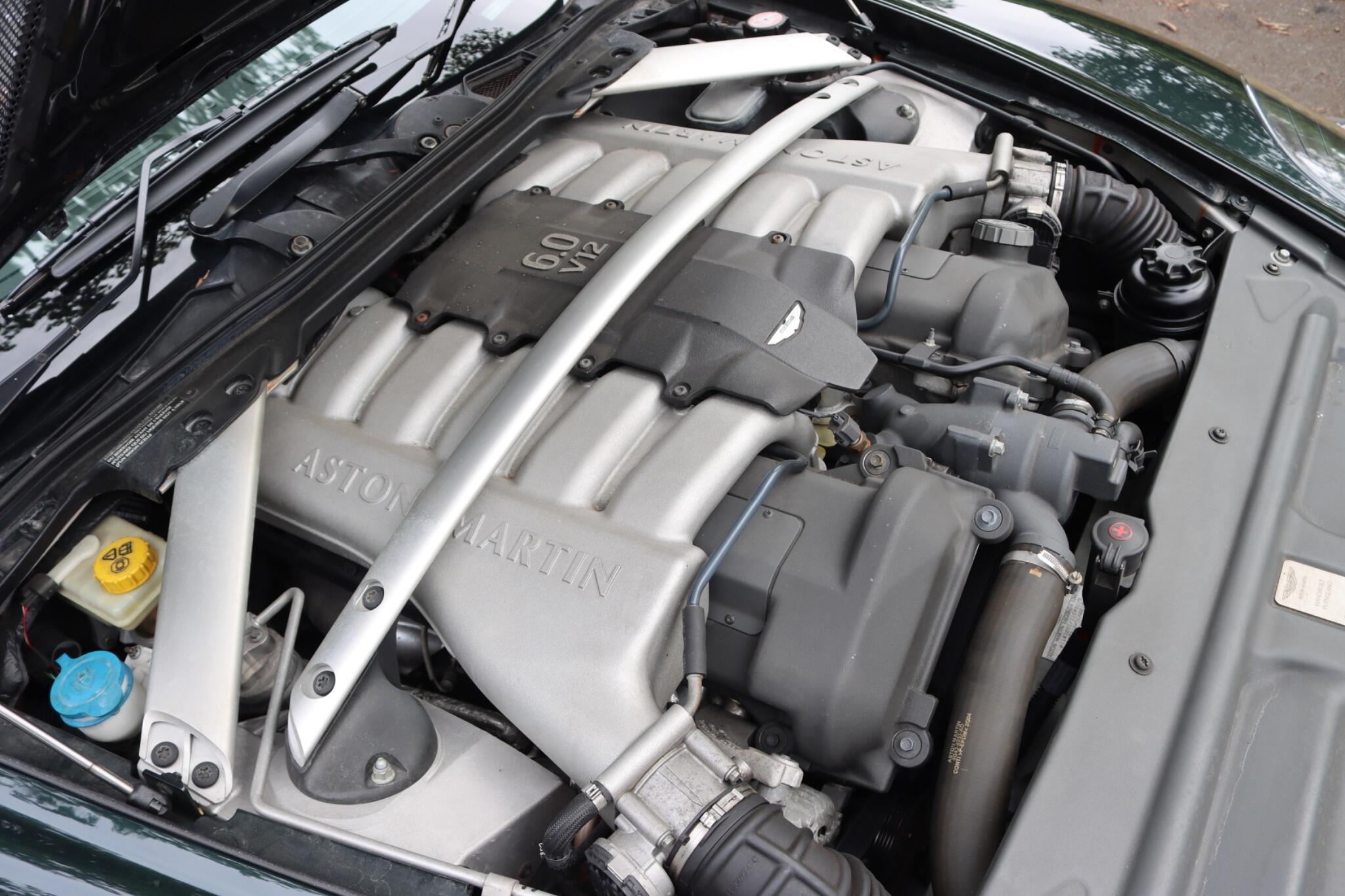 Aston Martin DB9 view 58