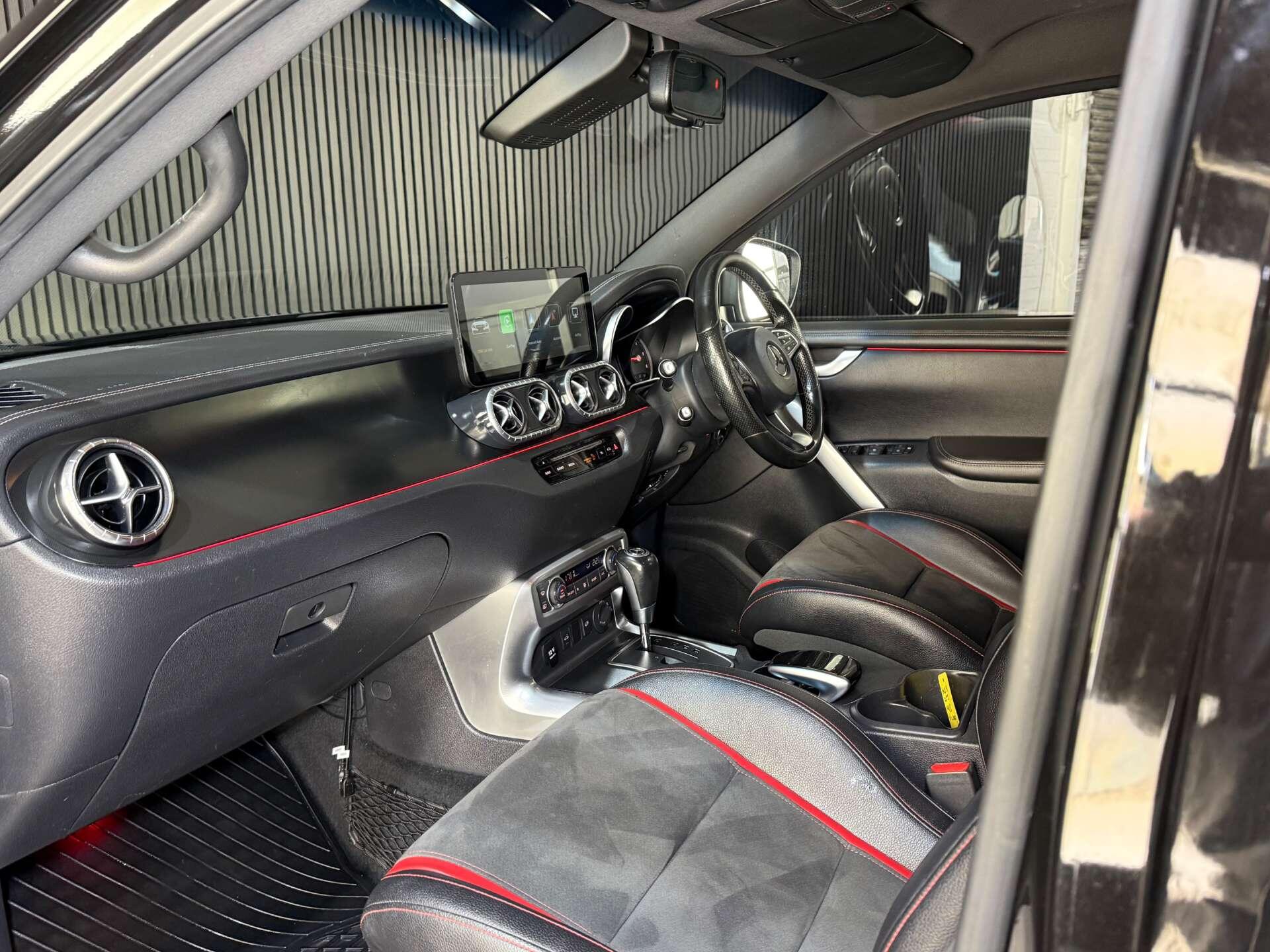 Mercedes-Benz X Class view 21