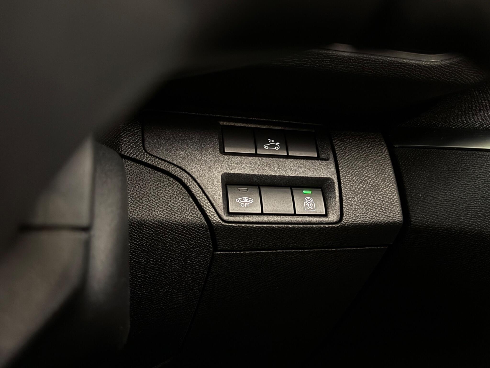 Peugeot 5008 view 18