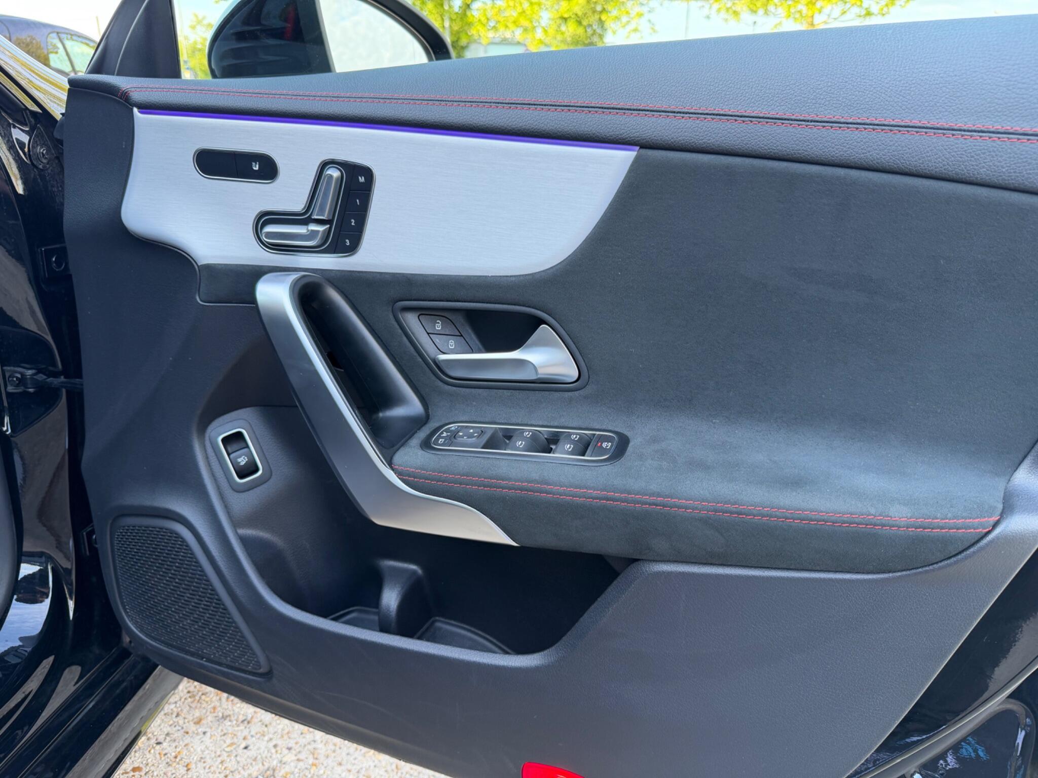 Mercedes-Benz Cla view 21