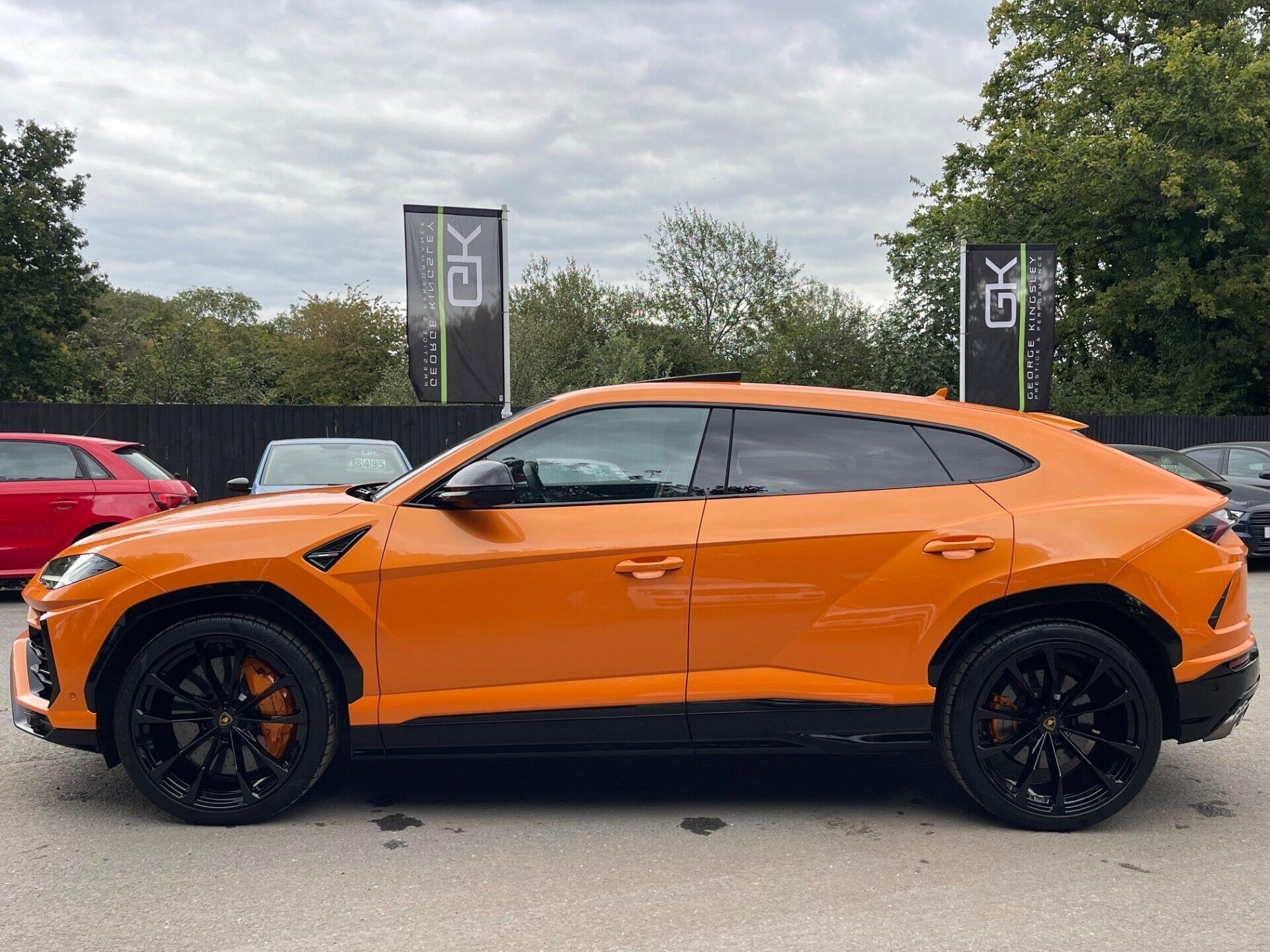 Lamborghini Urus view 14