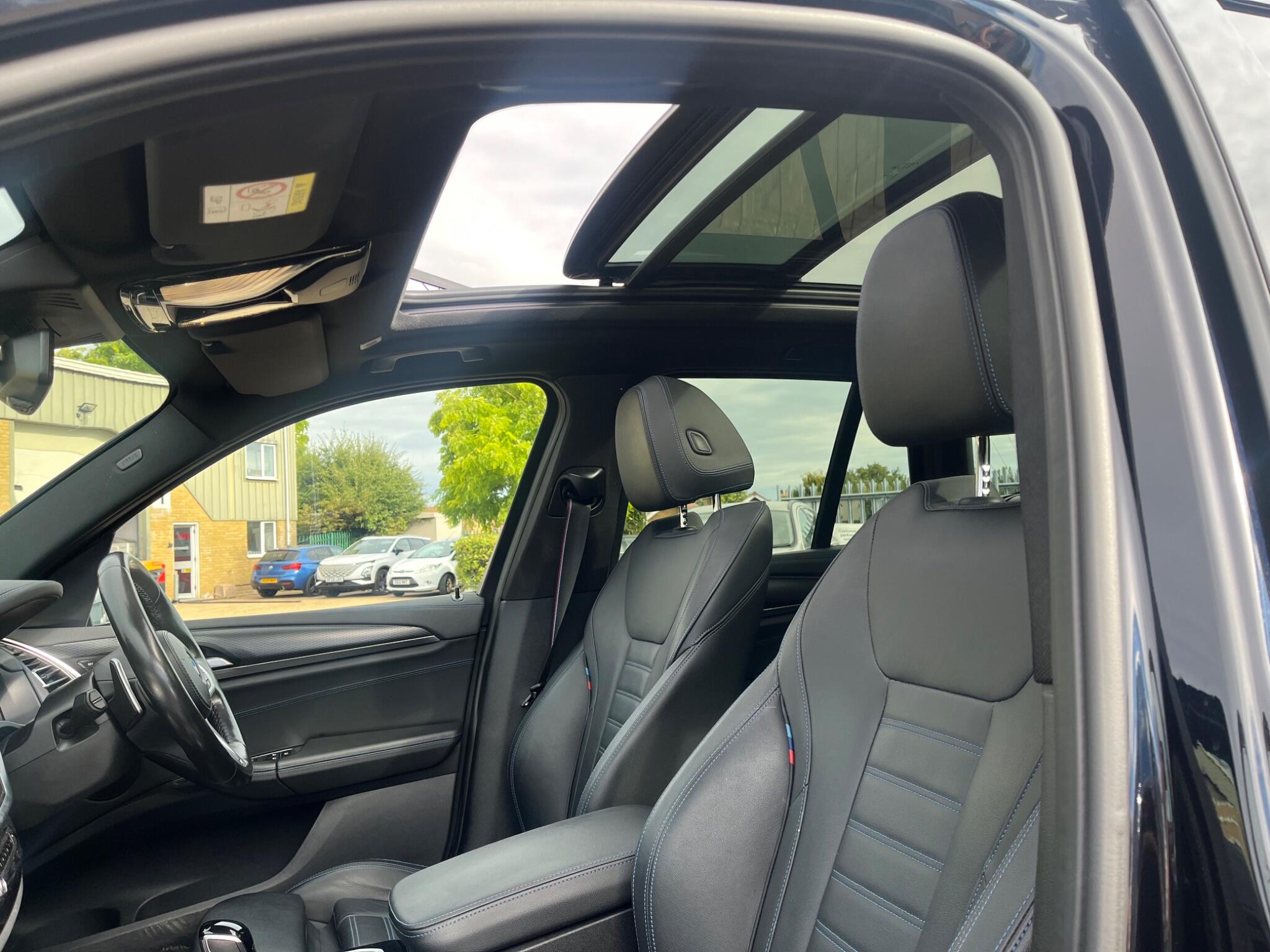 BMW X3 view 16