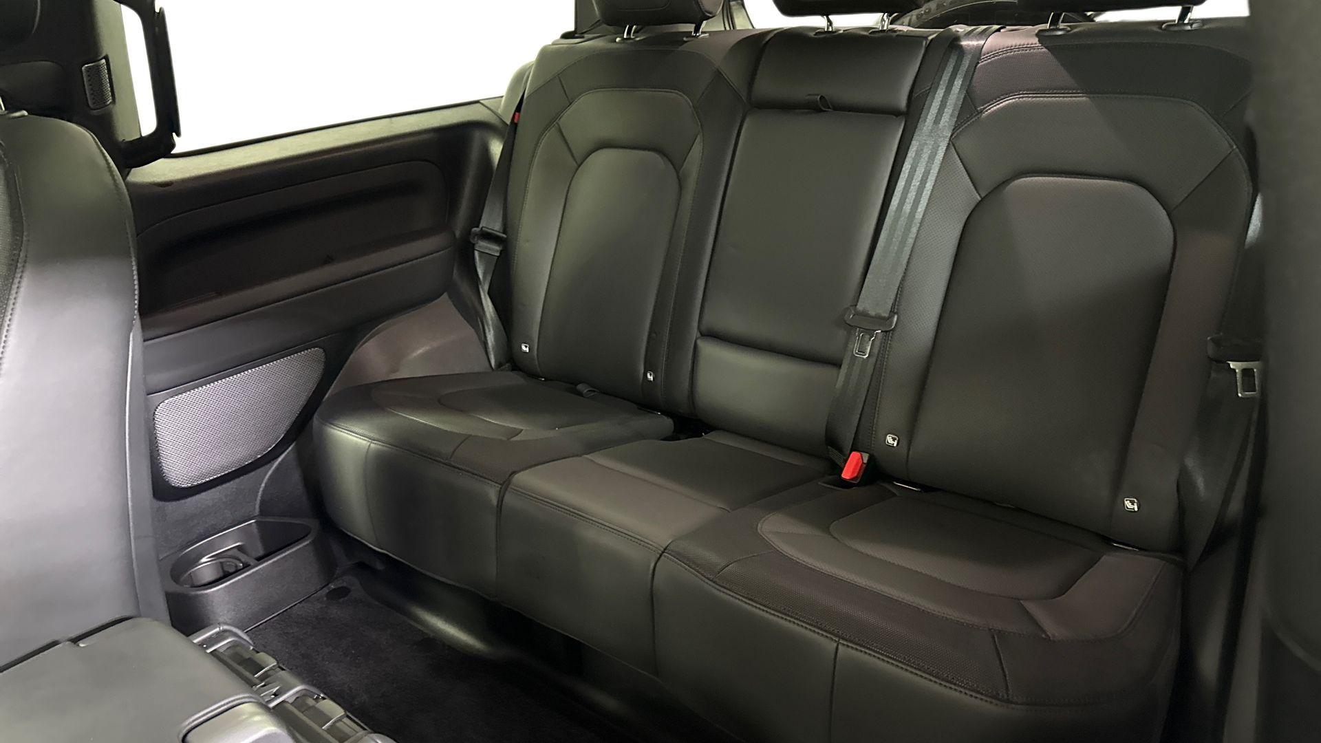 Land Rover Defender view 4