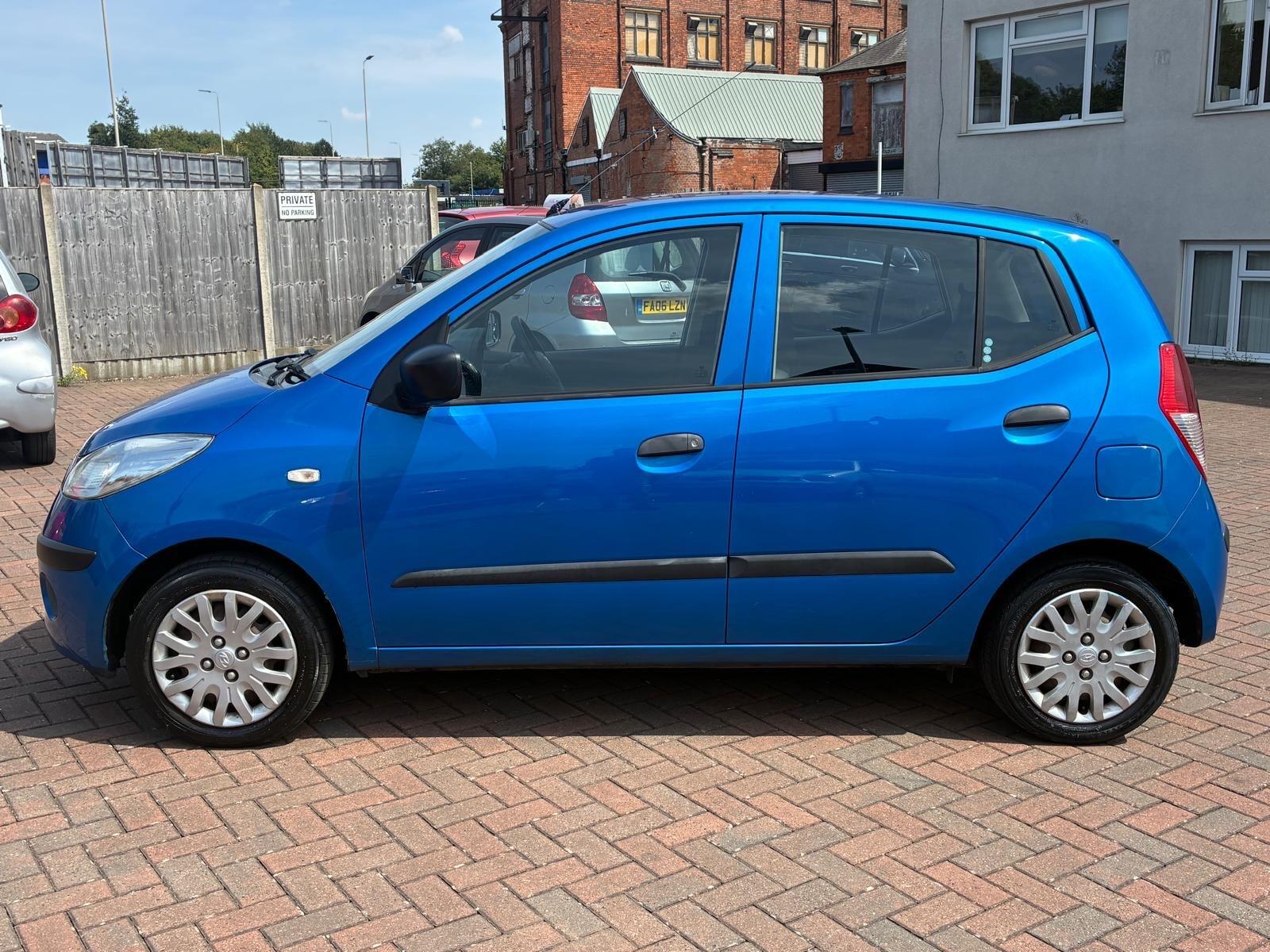 Hyundai i10 view 10