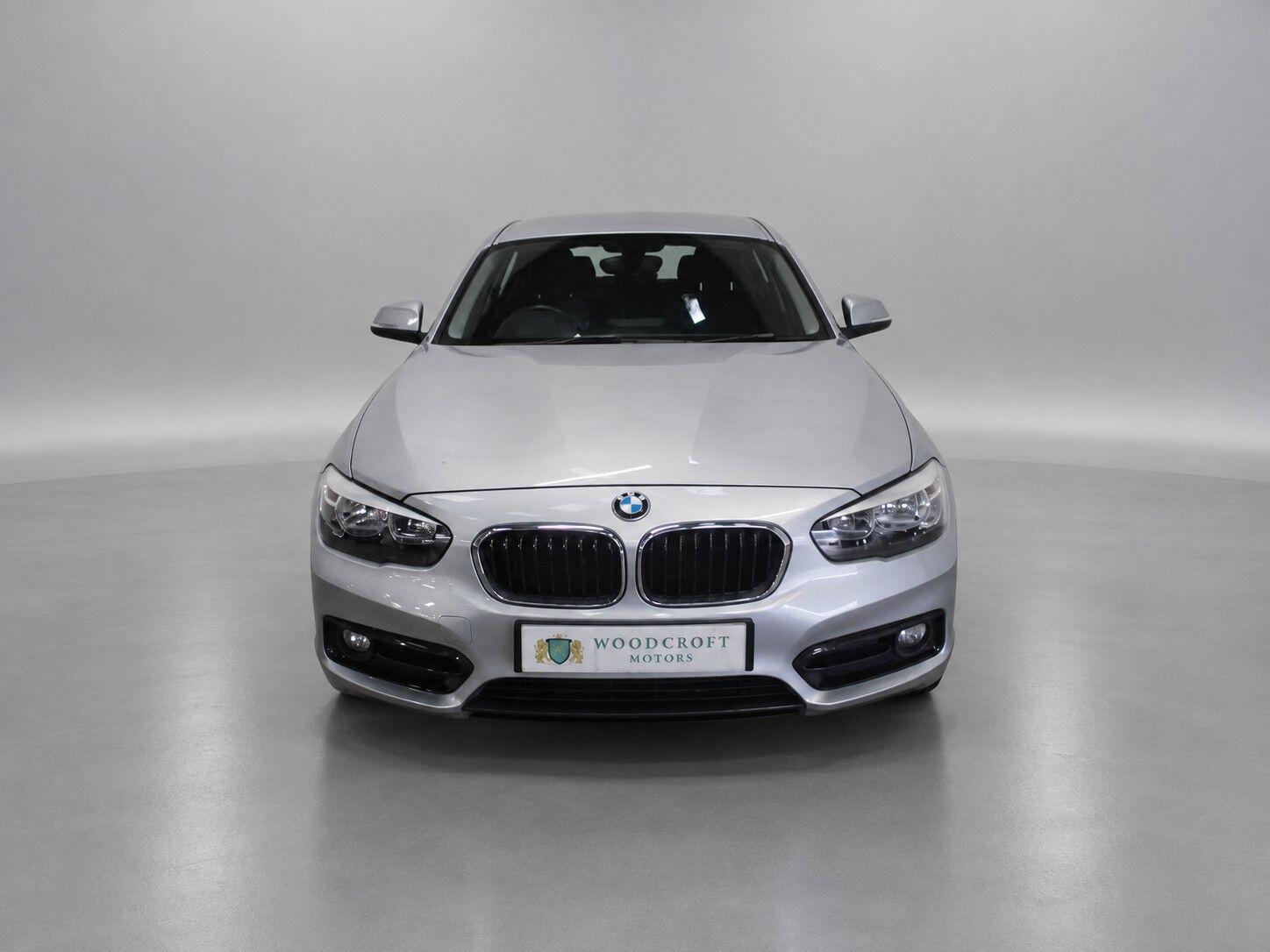 BMW 1 Series view 13
