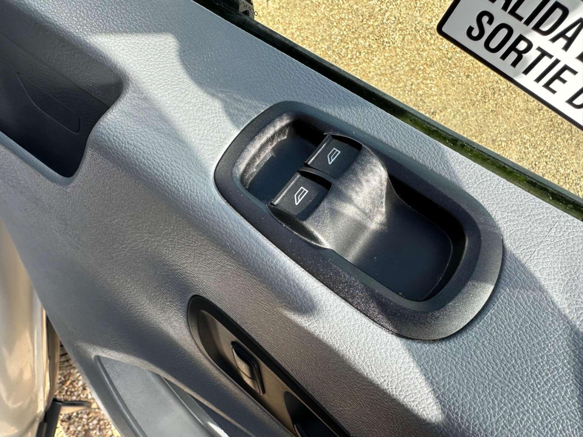 Ford Transit view 22