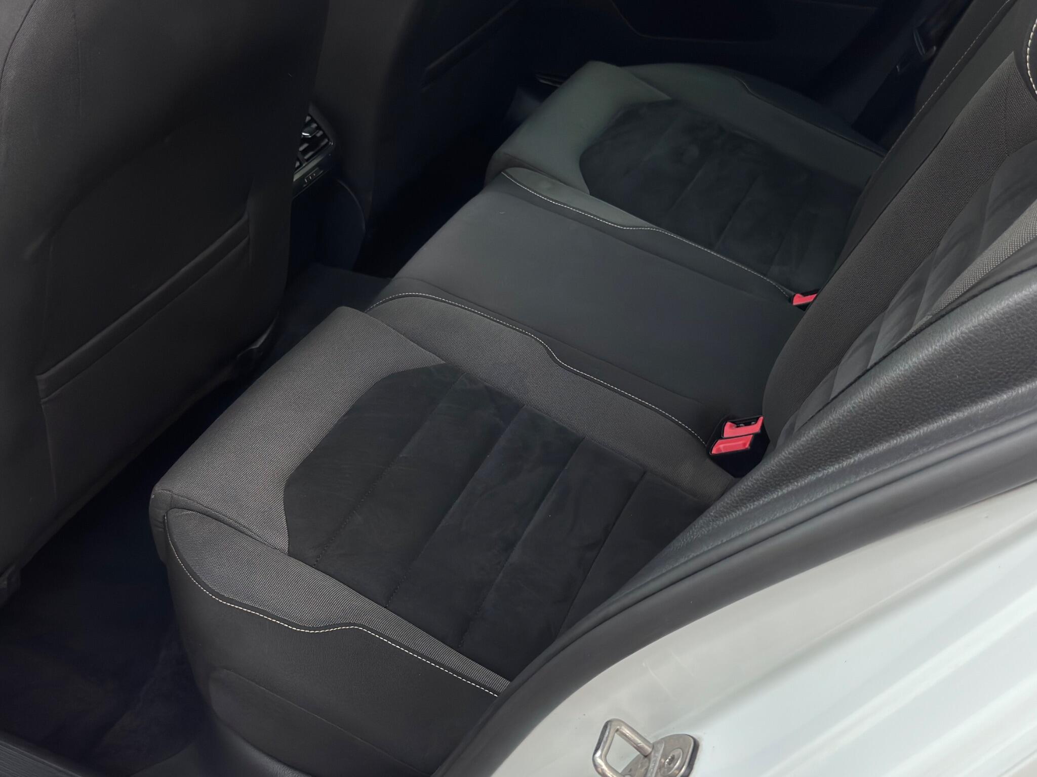 Volkswagen Golf view 59