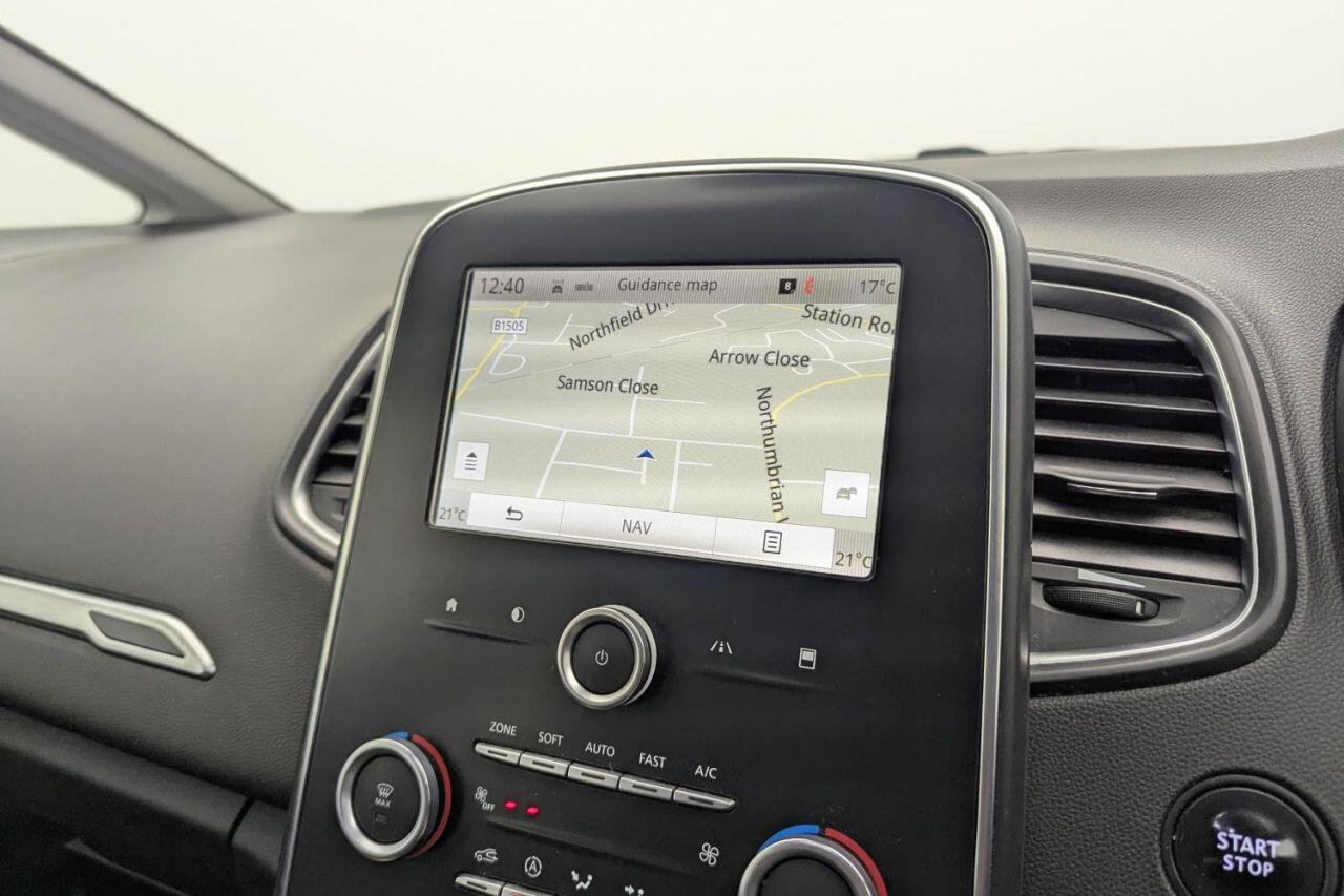 Renault Grand Scenic view 15