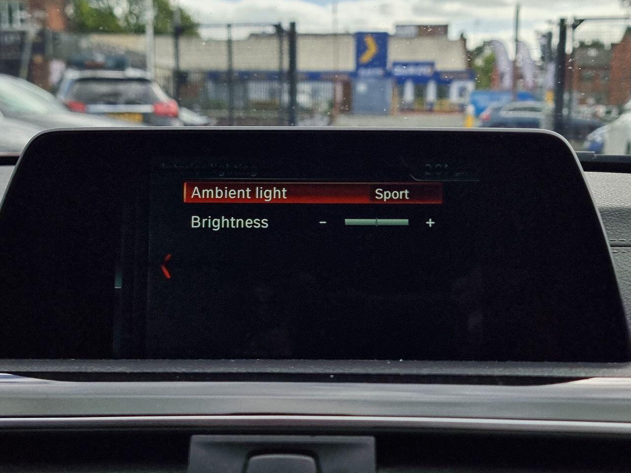 BMW 3 Series view 16