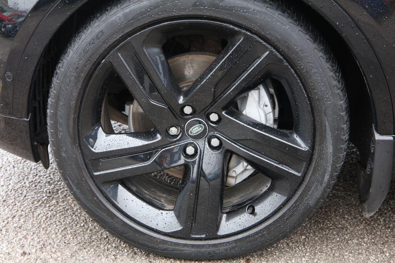 Land Rover Discovery view 26
