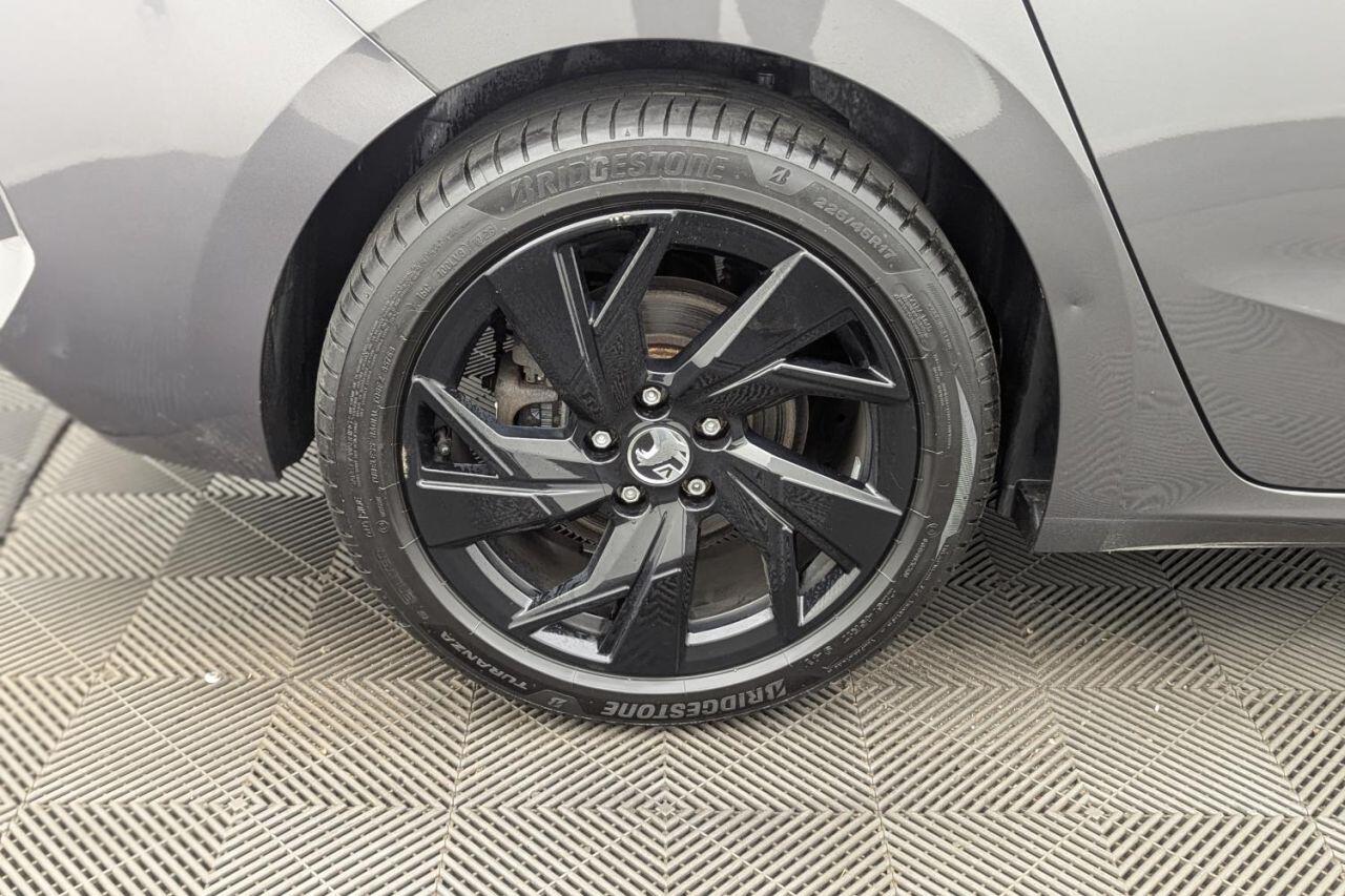Vauxhall Astra view 44